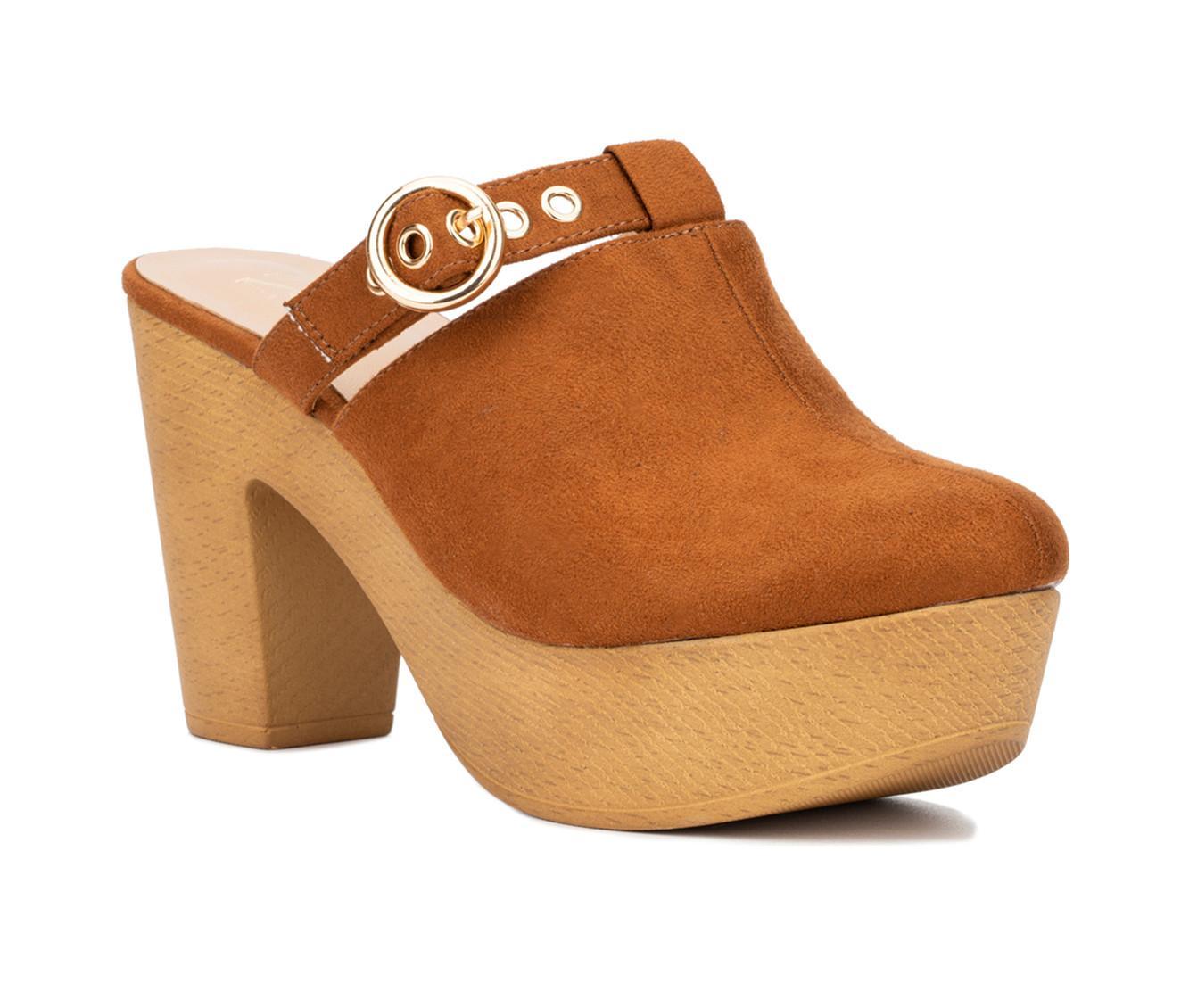 Women's New York and Company Nyomi Platform Clogs Product Image