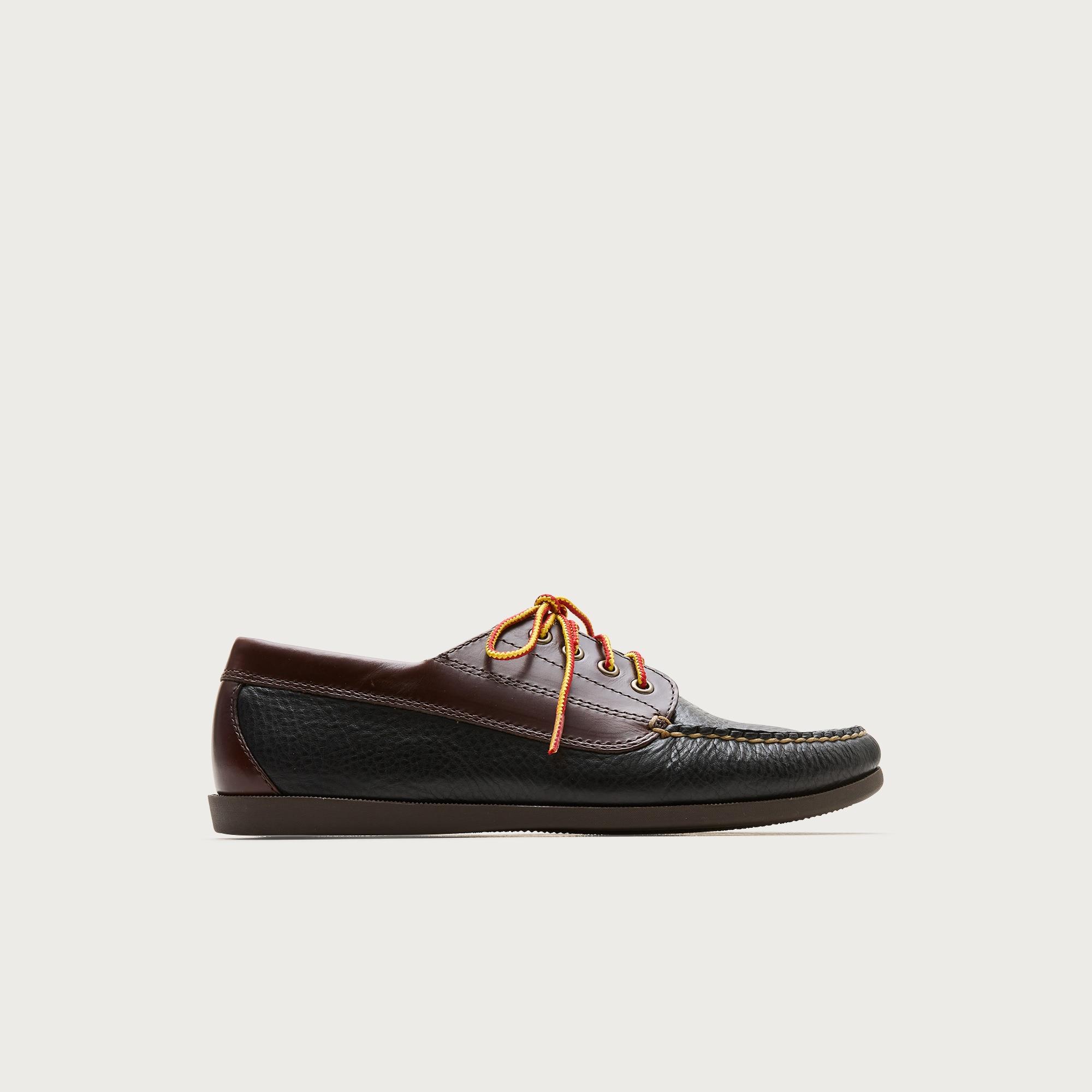 Four-eye lake shoes in leather Product Image