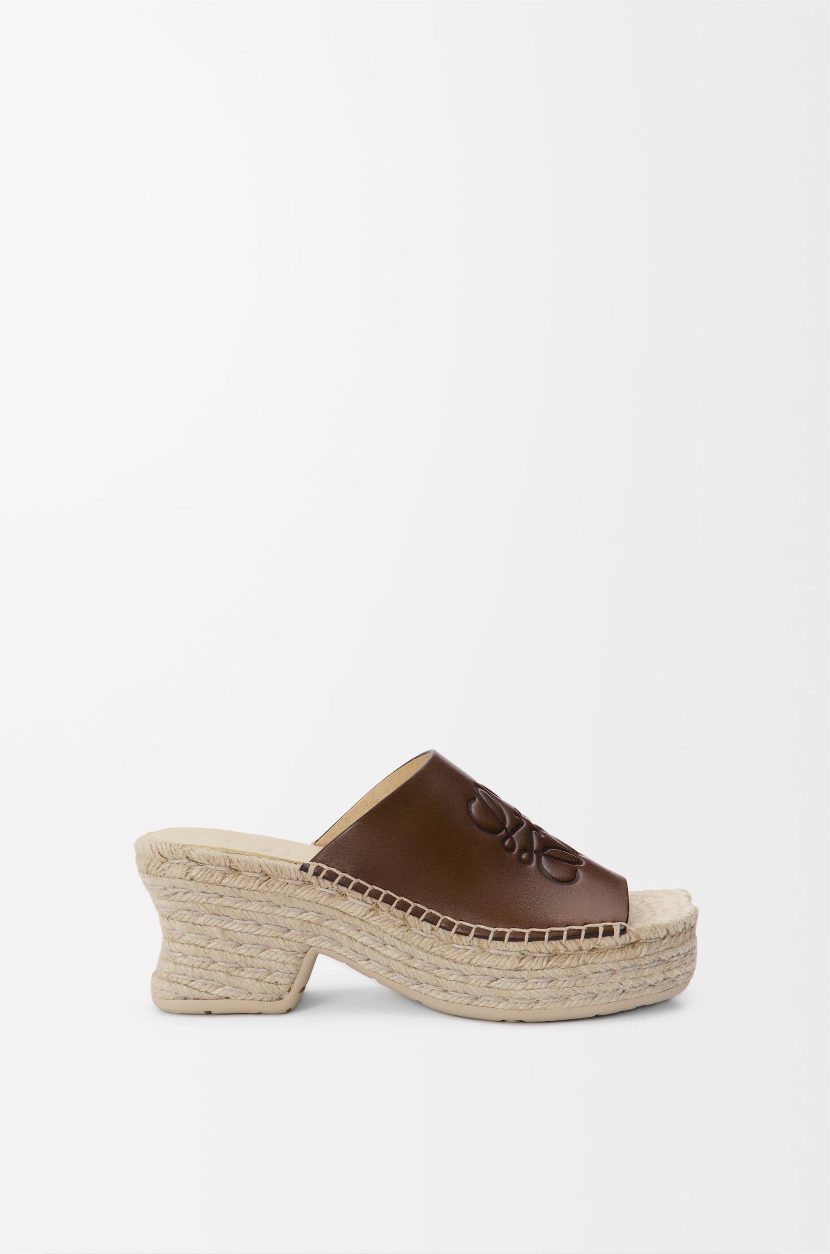 Petal espadrille platform slide in vegetable-tanned calfskin Product Image