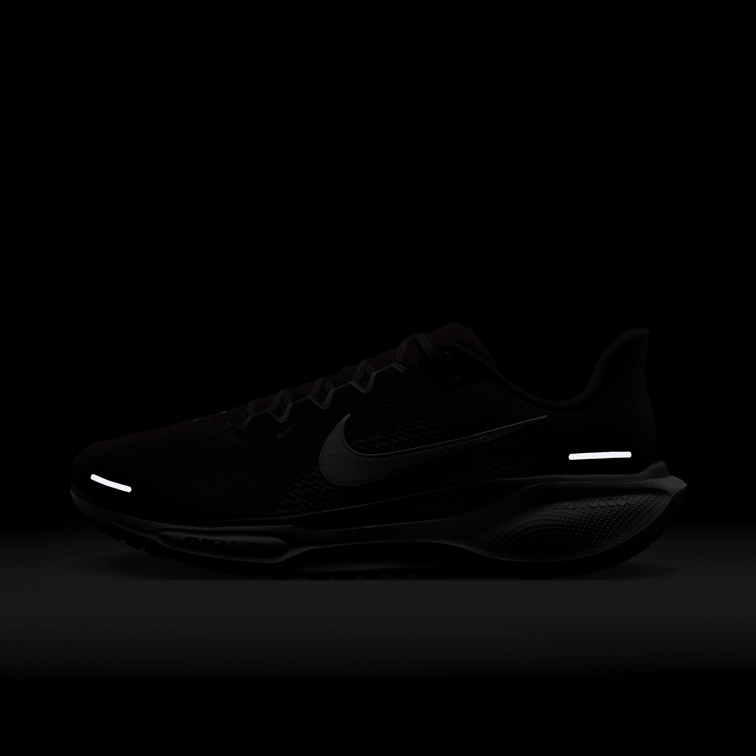 Alabama Pegasus 41 Nike Men's College Road Running Shoes Product Image