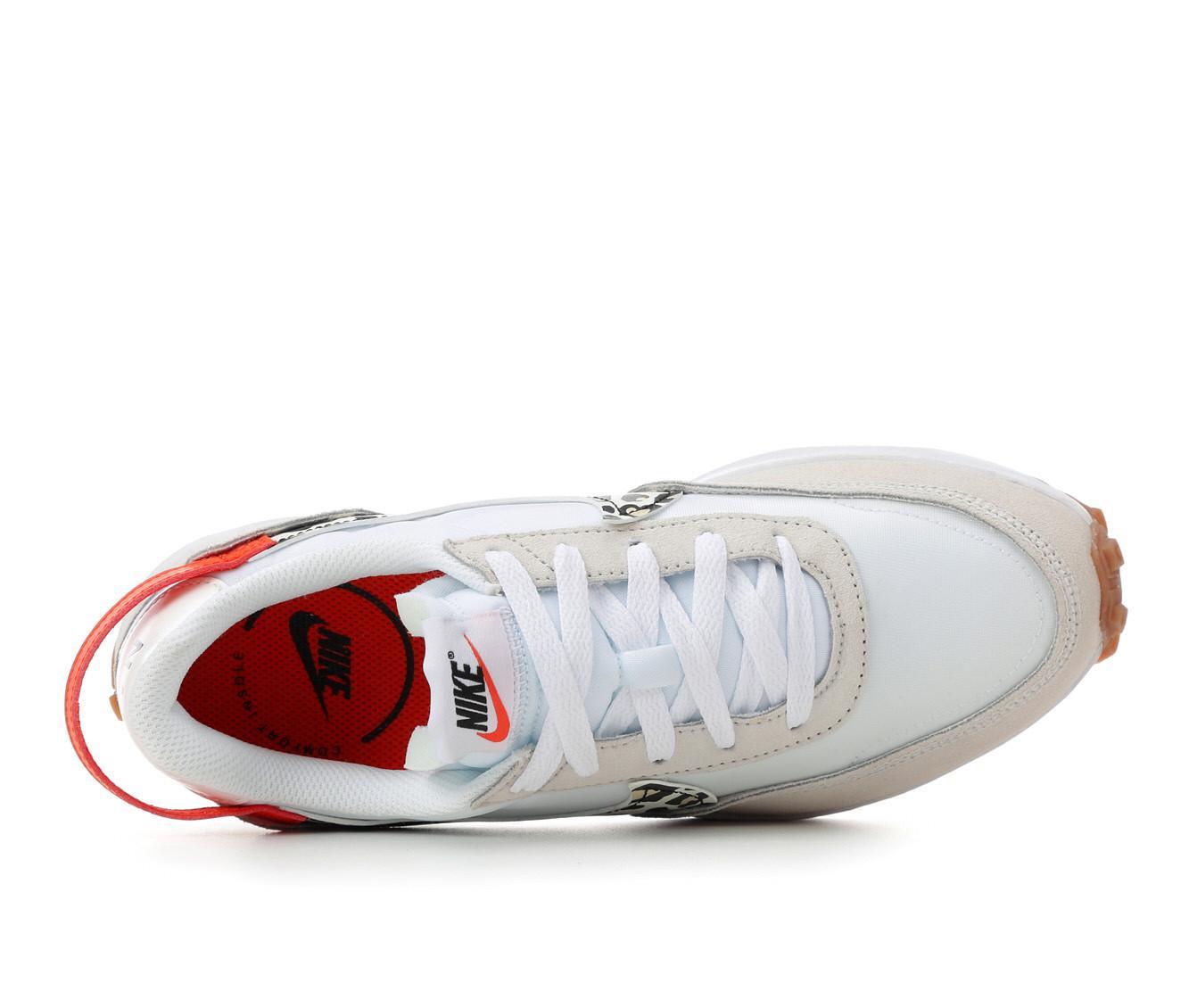 Women's Nike Waffle Debut Sneakers Product Image