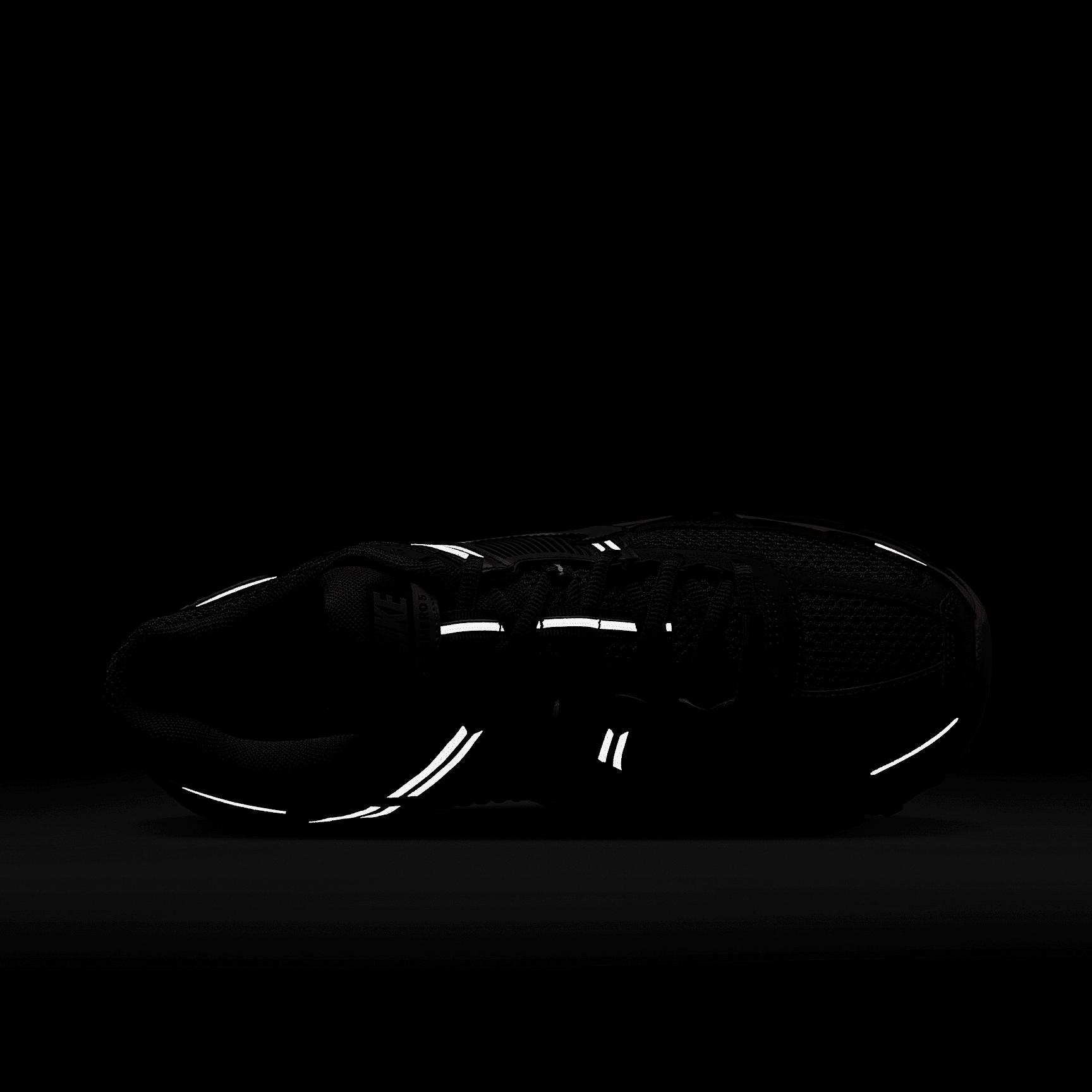 Nike Zoom Vomero 5 Men's Shoes Product Image