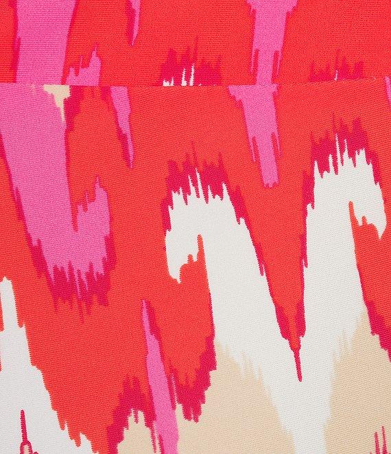 Jude Connally Lucia Paradise Ikat Print Jude Cloth Stretch Knit Wrinkle Free Pull-On Coordinating Cropped Pants Product Image