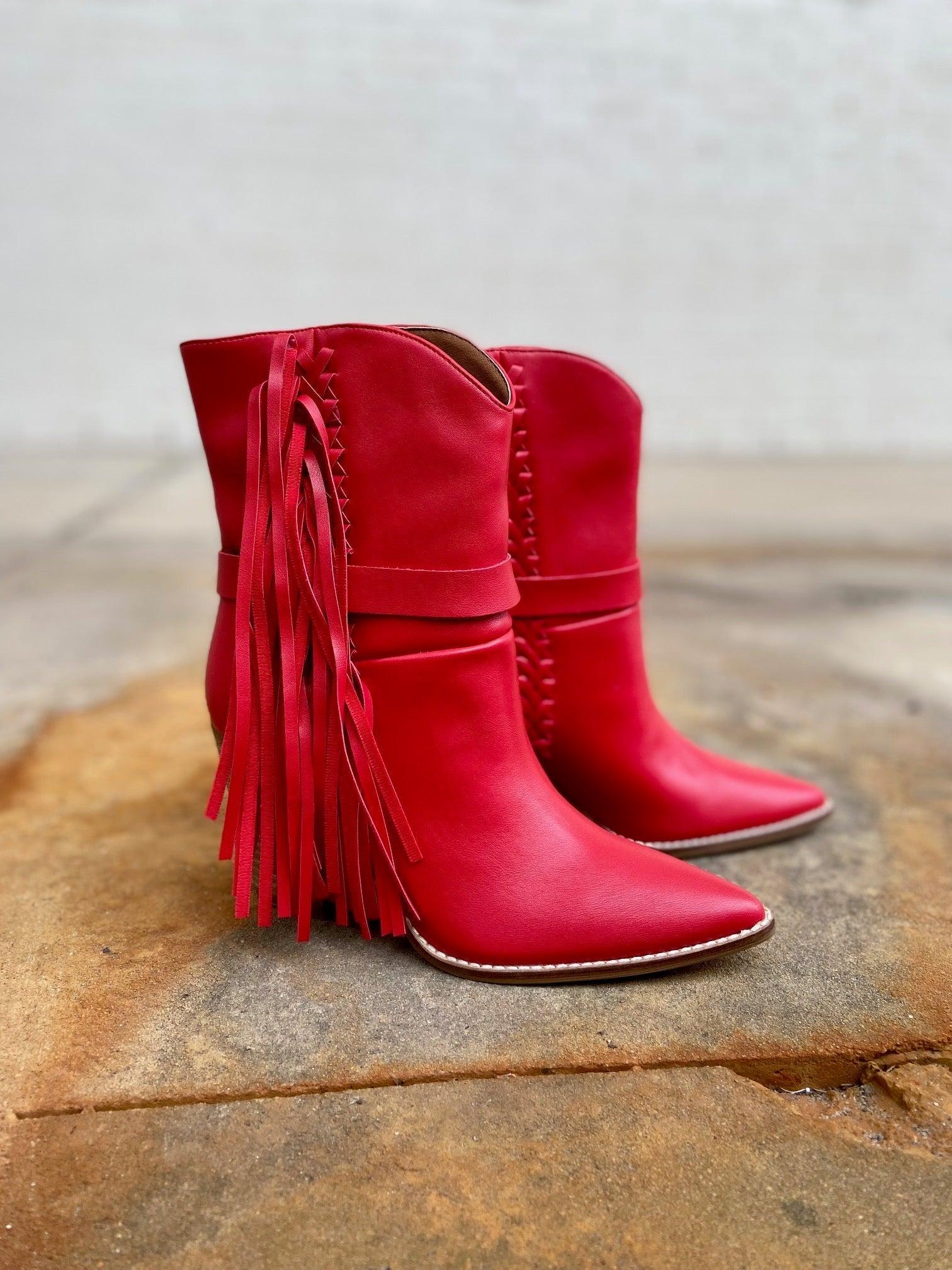 Lady In Red Boots* Product Image