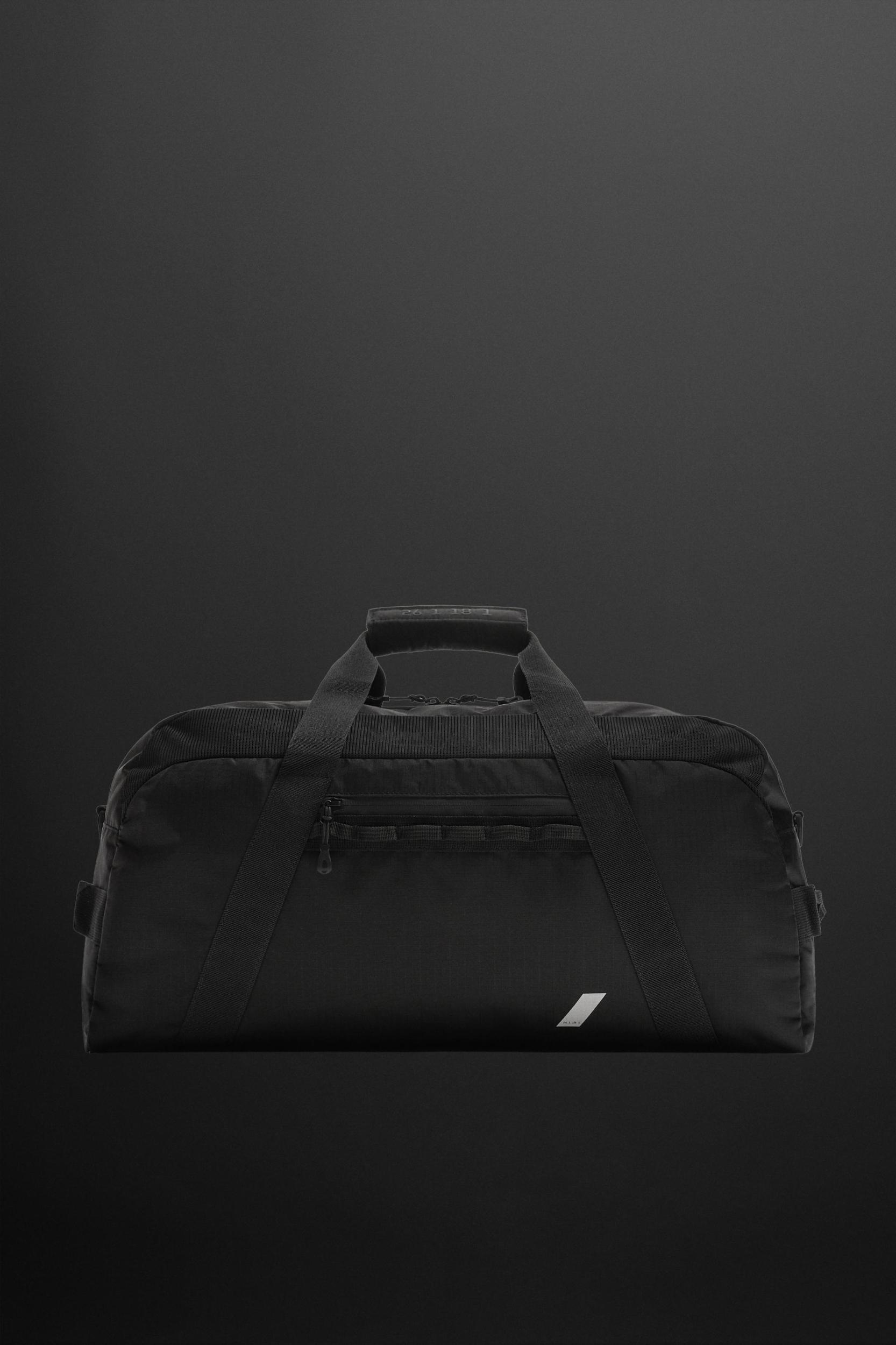 SPORTS DUFFEL BAG Product Image