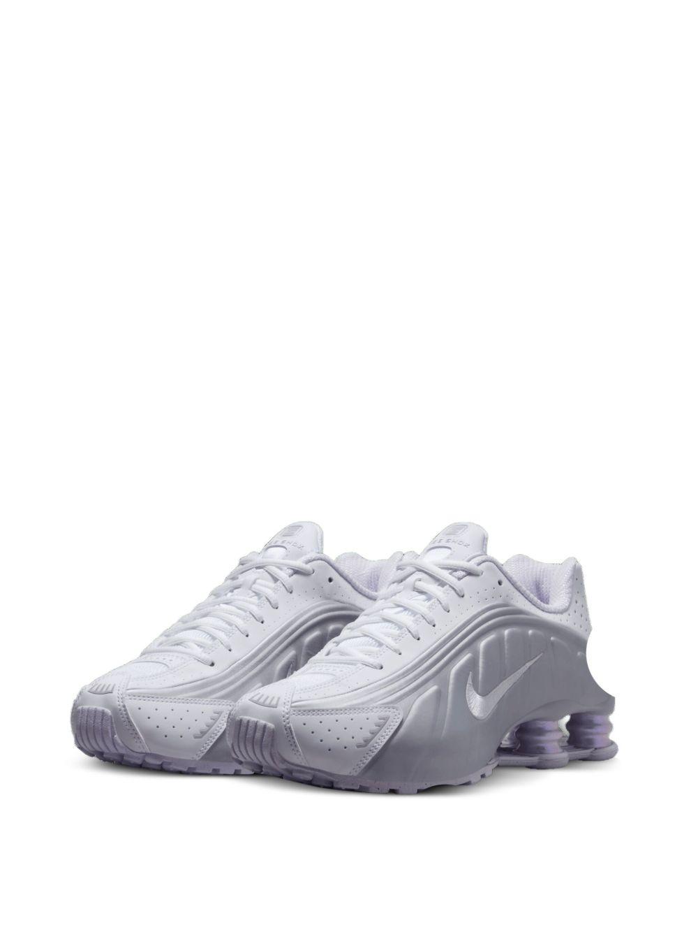 Shox R4 sneakers Product Image