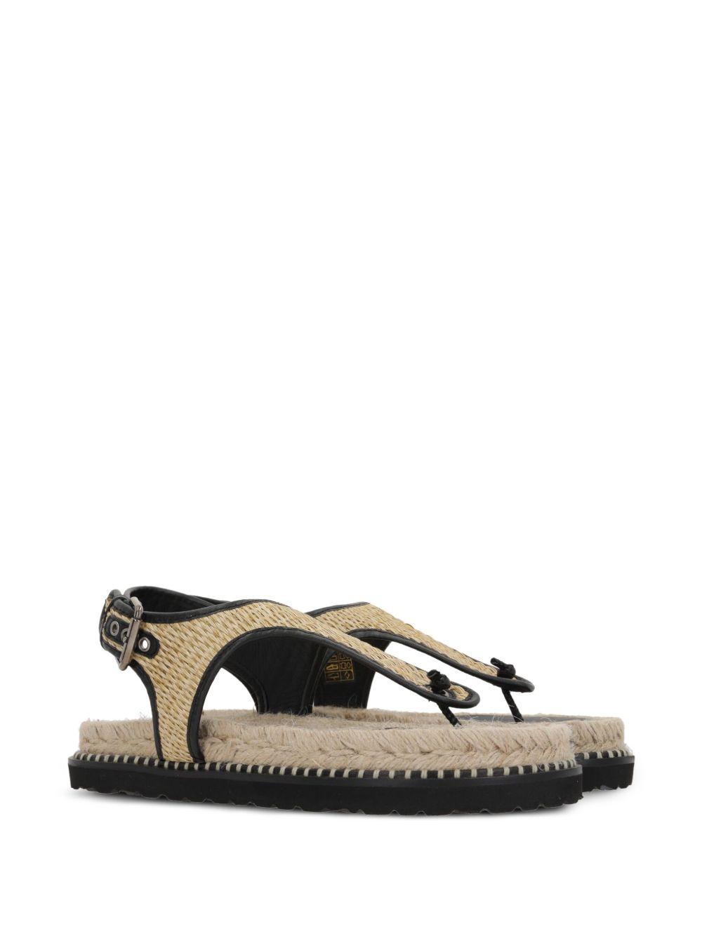 Tamesis sandals Product Image