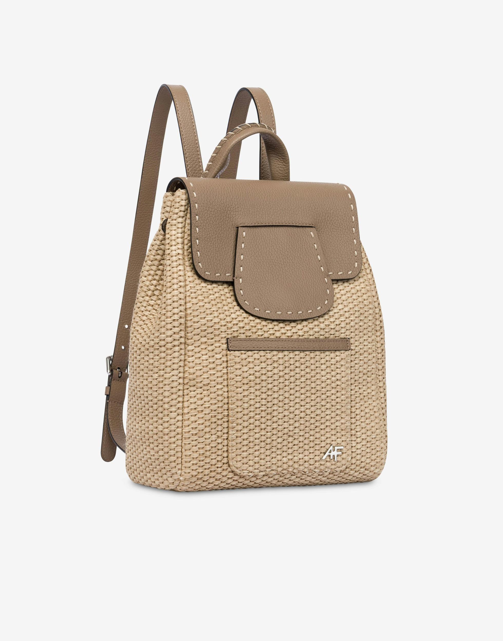 Raffia backpack Product Image