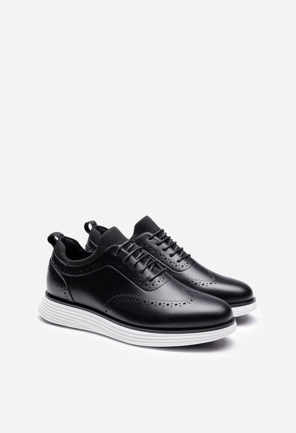 Men's Semi-Casual Wingtip Sneaker Product Image