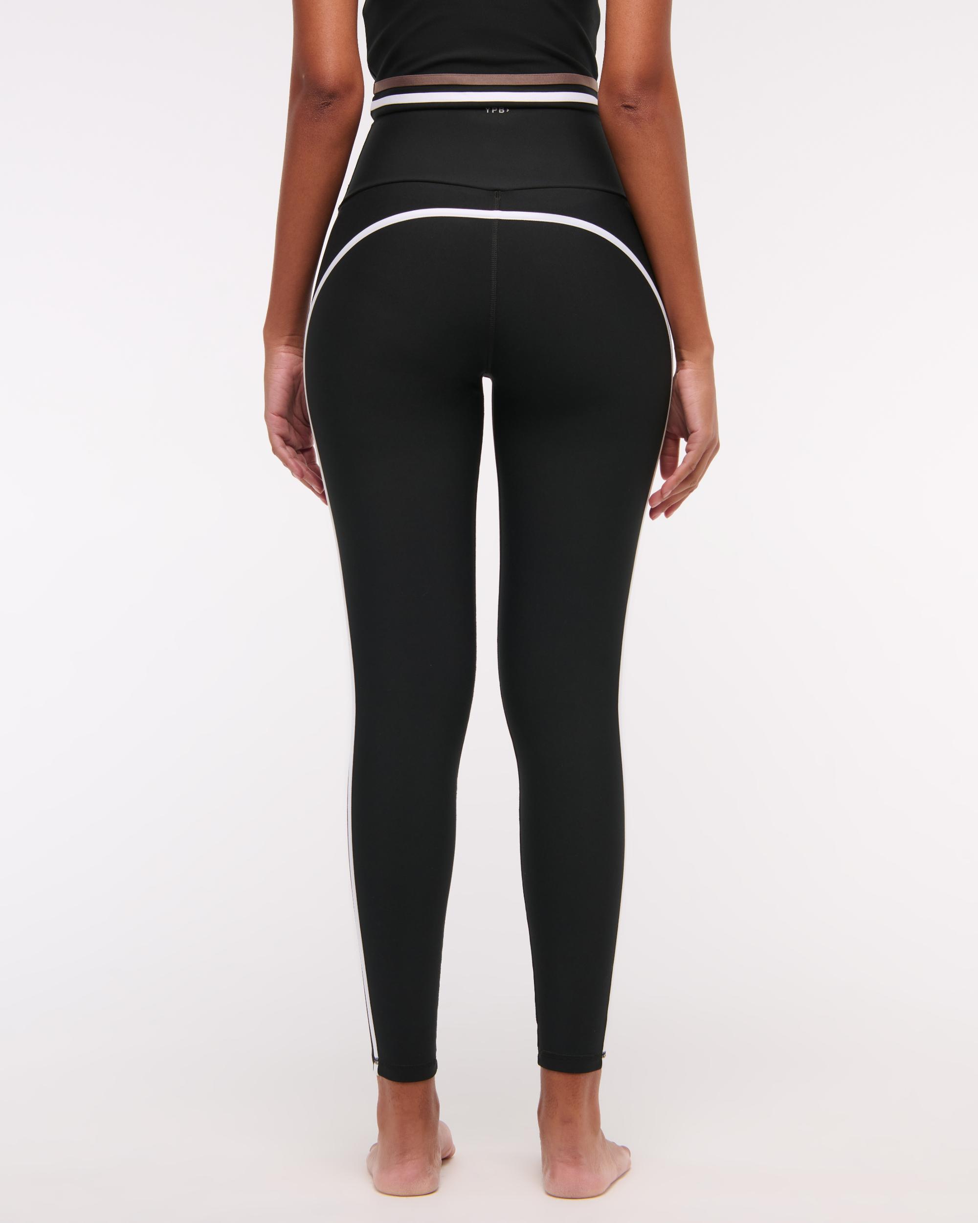 YPB sculptLUX Curve Love 7/8-Length Legging Product Image