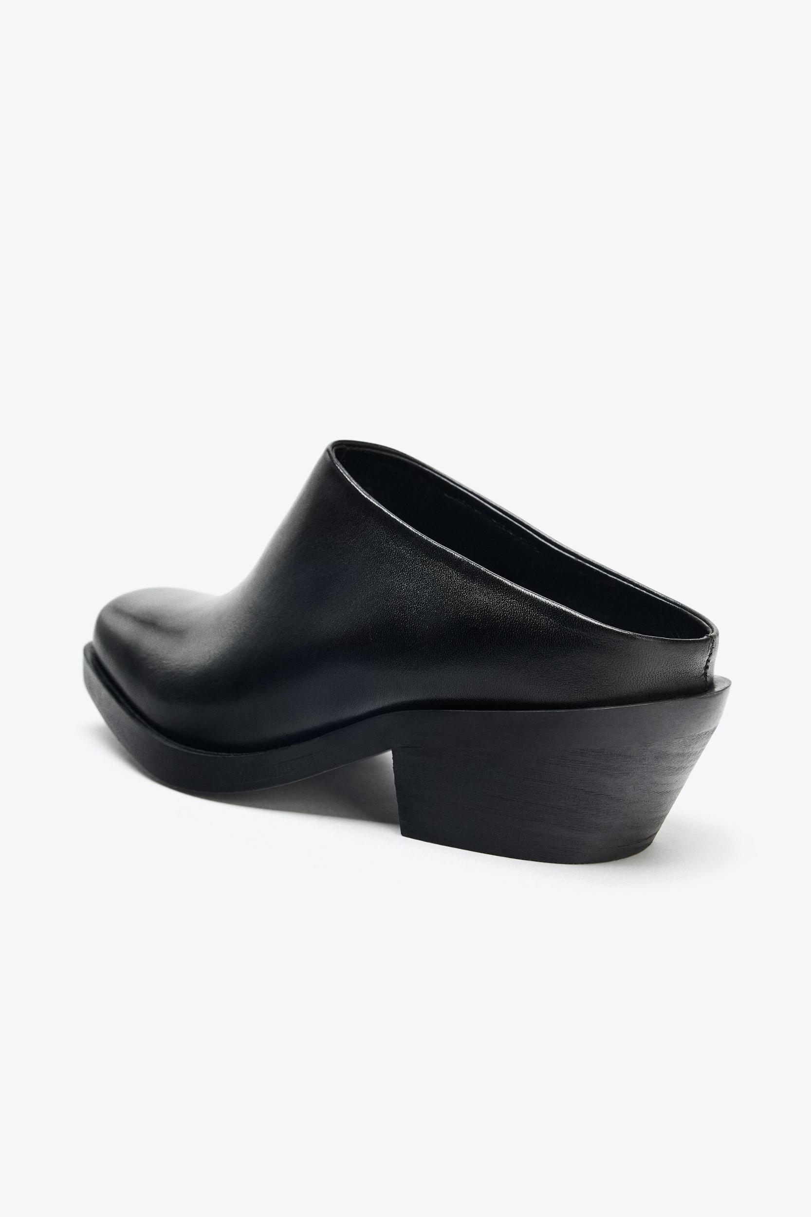 REMOVABLE DETAIL LEATHER CLOGS Product Image