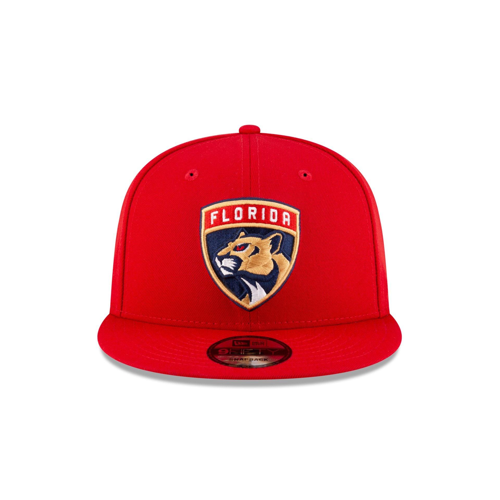 Cleveland Guardians Metallic Gold Logo 59FIFTY Fitted Hat Male Product Image