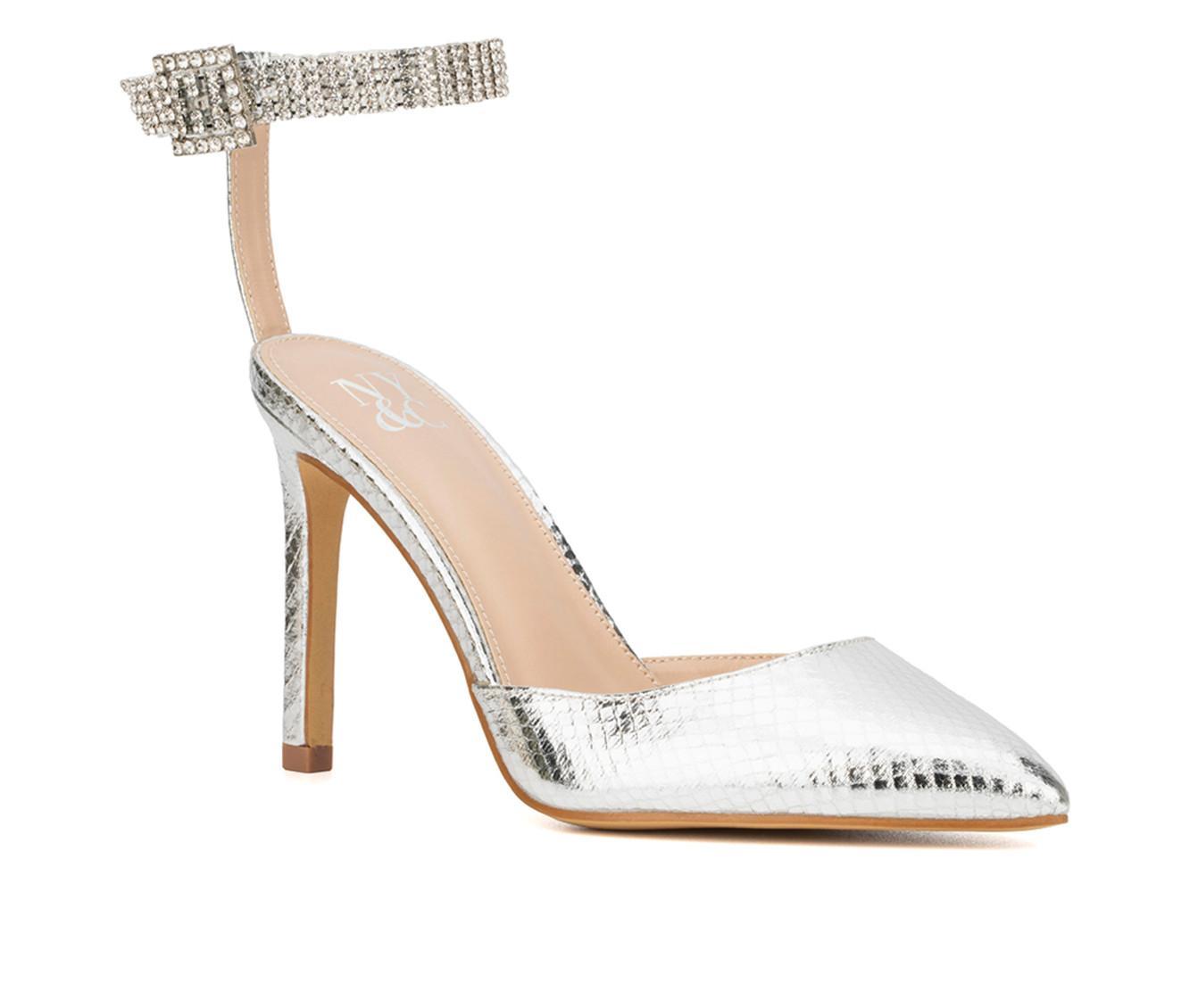 Women's New York and Company Mallory Pumps Product Image