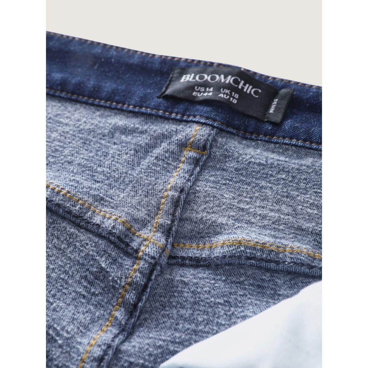 Plus Size Stretchy Mid-Rise Skinny-Fit Jeans Women Denimindigo Leisure Topstitching High stretch Slanted pocket Jeans BloomChic 10/M Product Image