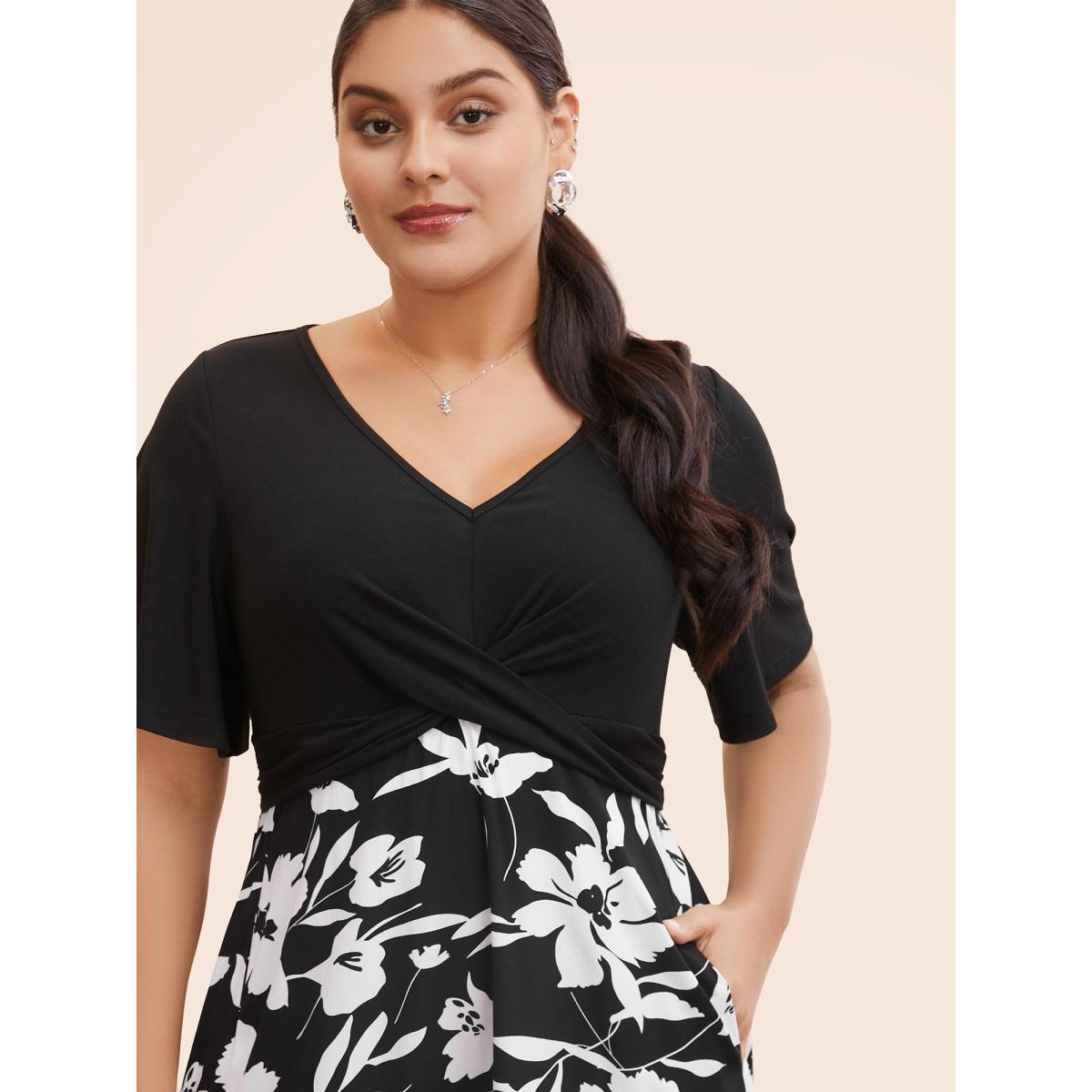 Plus Size Silhouette Floral Print Patchwork Crossover Pocket Dress Black Women Office Patchwork V-neck Short sleeve Curvy Midi Dress BloomChic 12/L Product Image