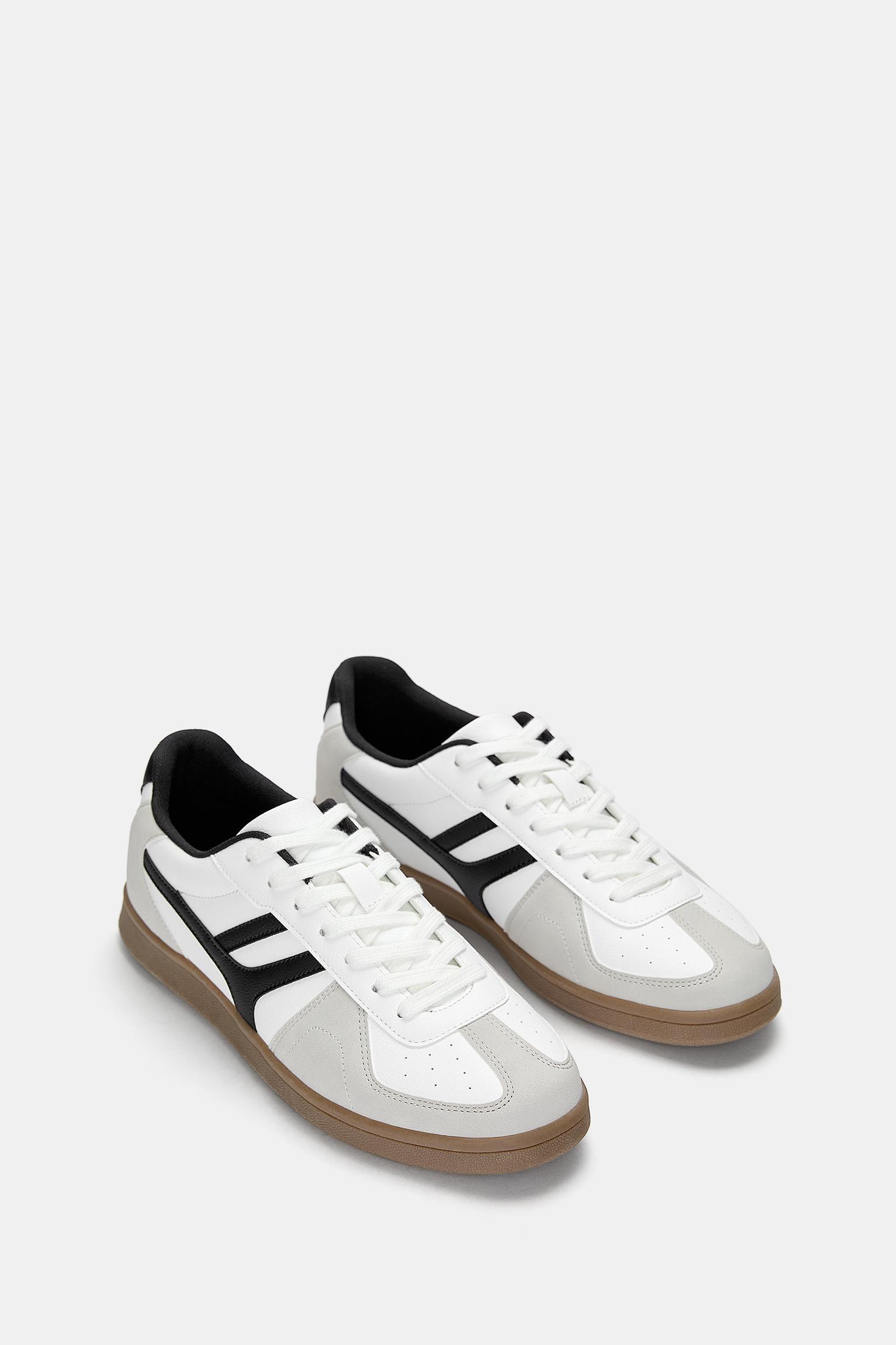 Retro sneakers Product Image