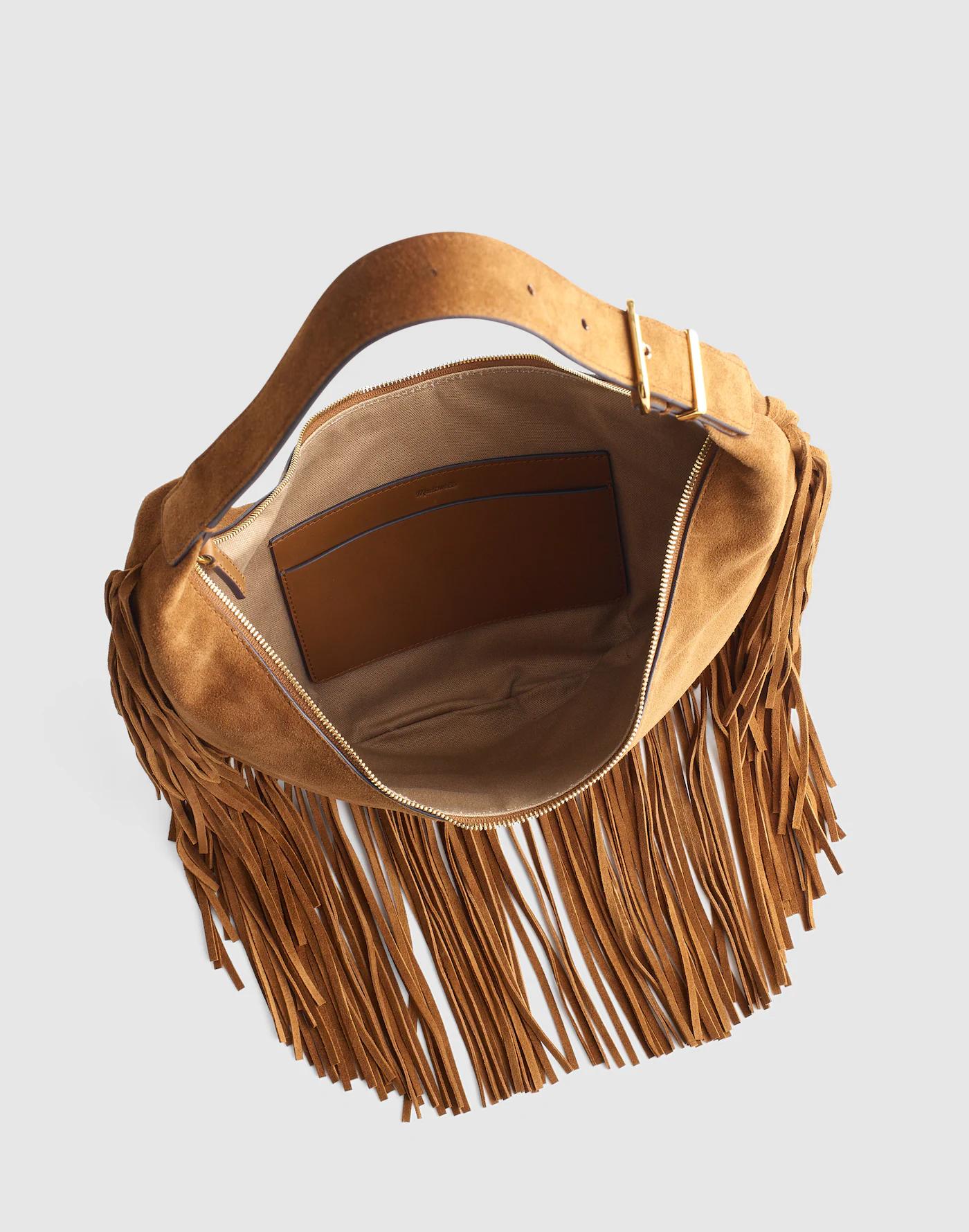 The Essential Curve Medium Shoulder Bag Product Image