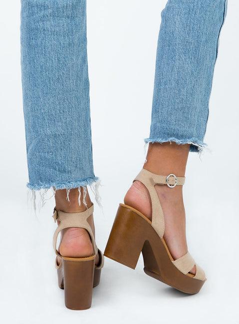 Therapy Camellia Heels Cashew Product Image