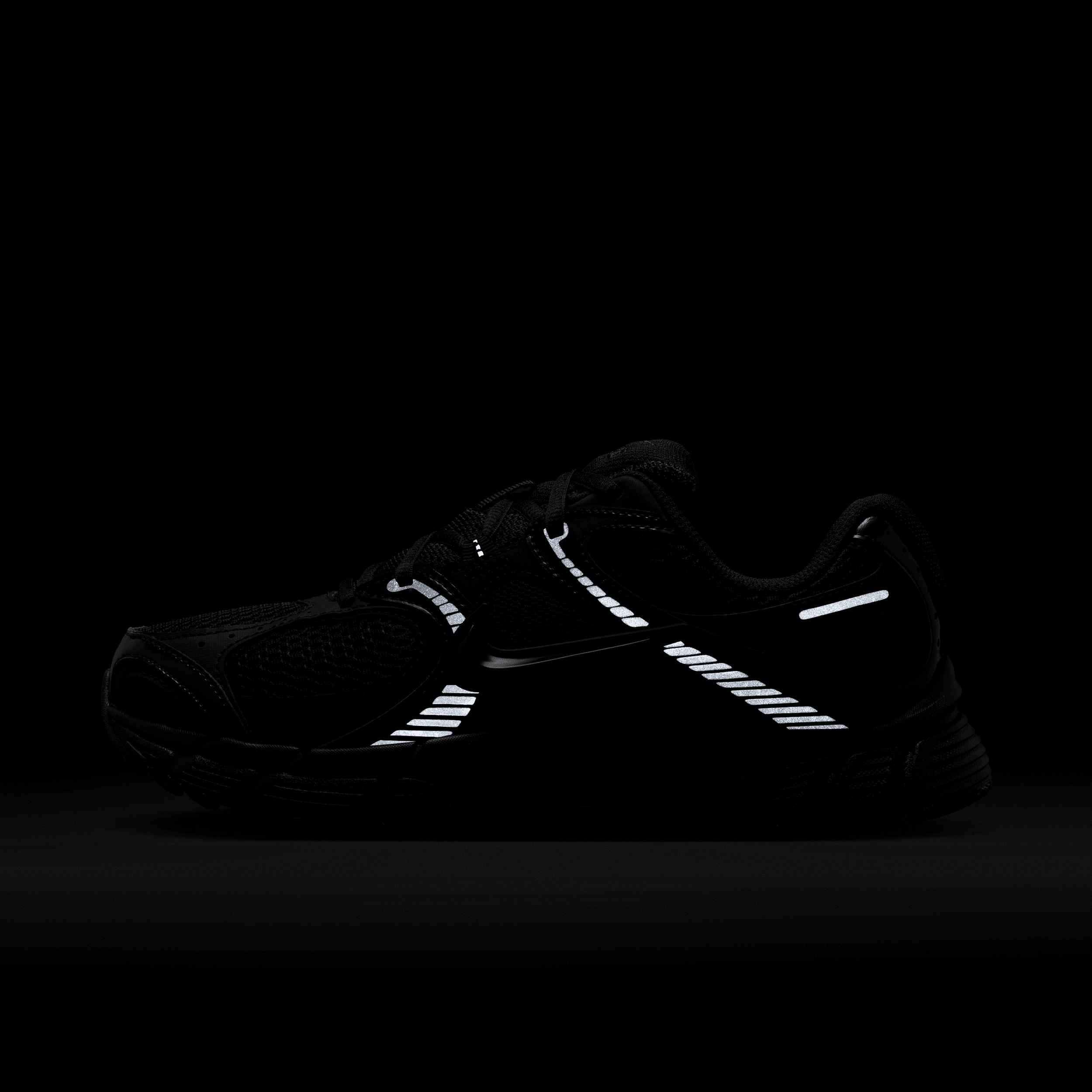 Nike Womens V5 RNR Shoes with Reflective Accents | HQ7901-001 Product Image