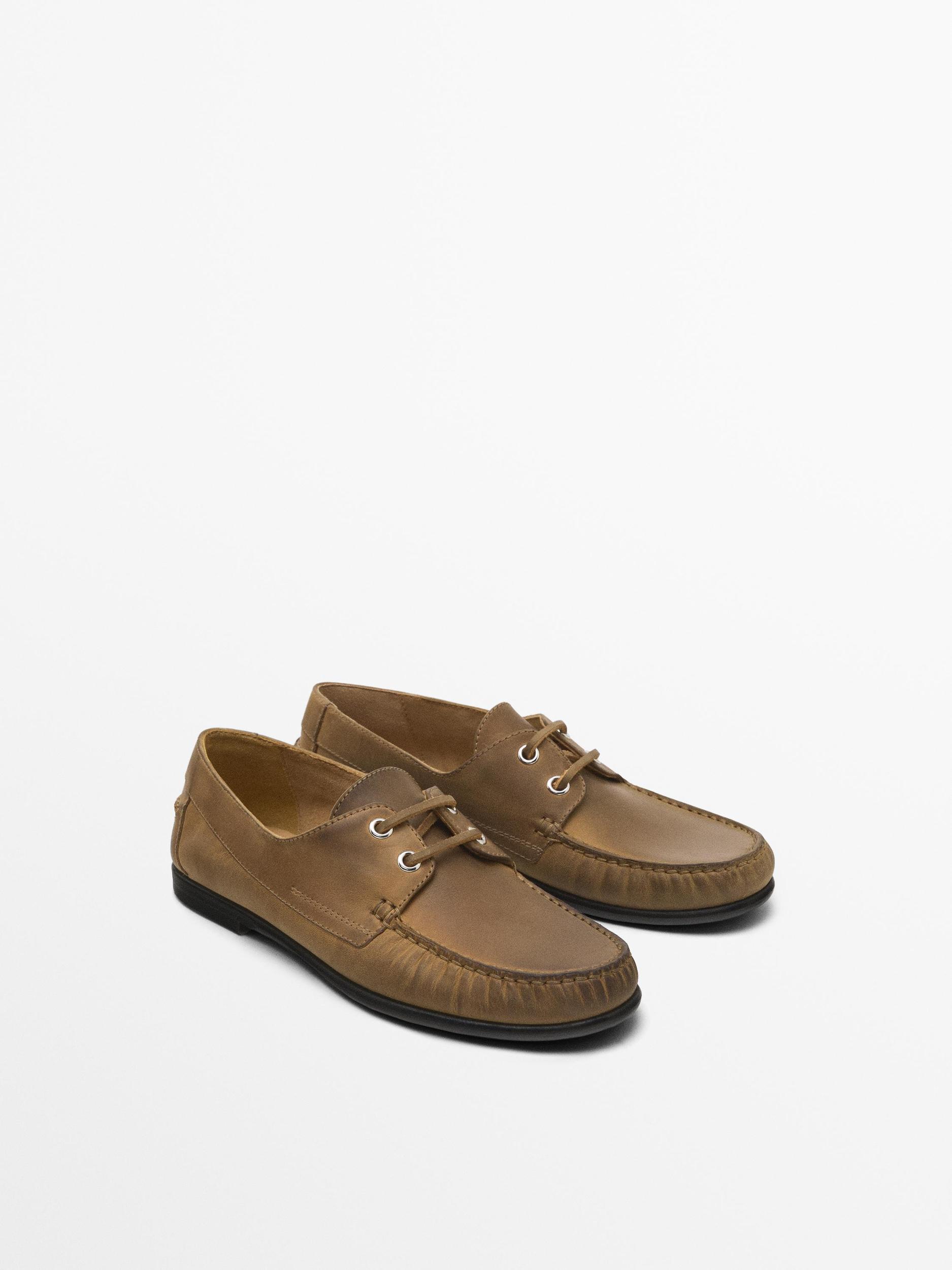 Oiled leather deck shoes Product Image