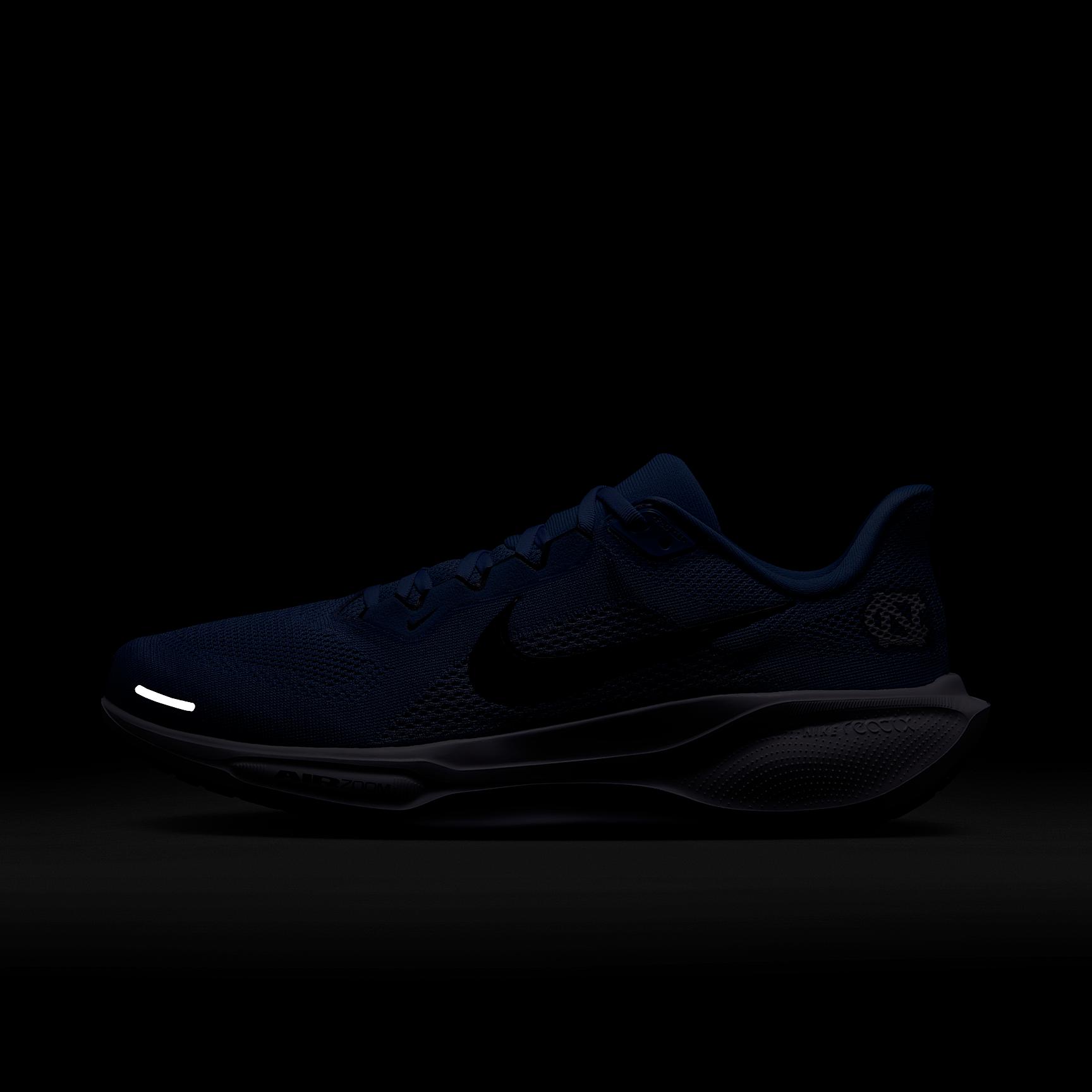 UNC Pegasus 41 Men's Nike College Road Running Shoes Product Image