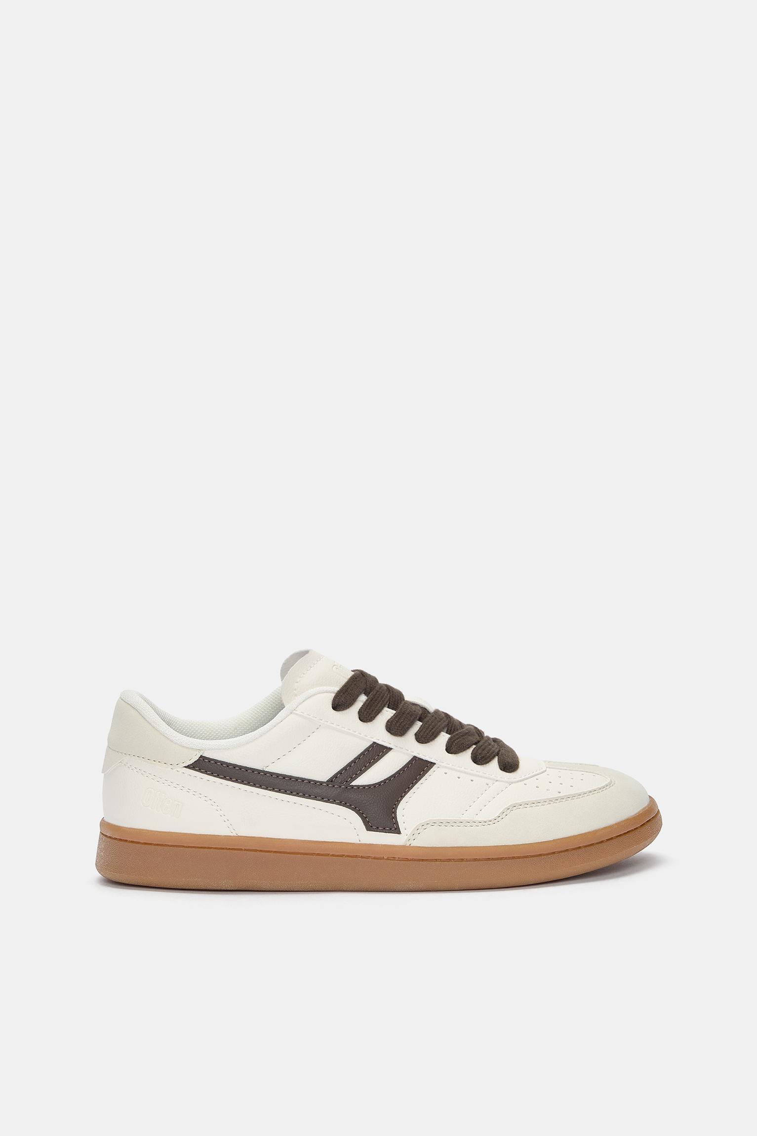 Retro sneakers Product Image