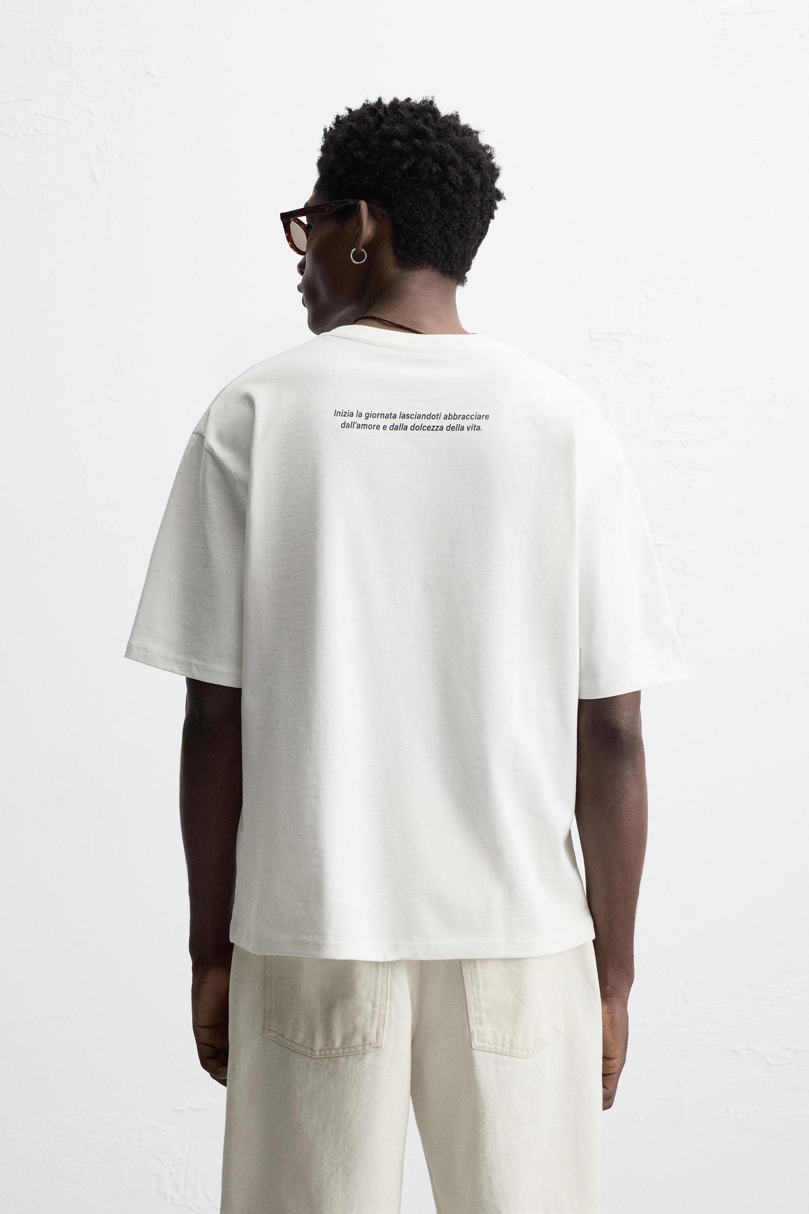 CONTRAST PRINT T-SHIRT Product Image