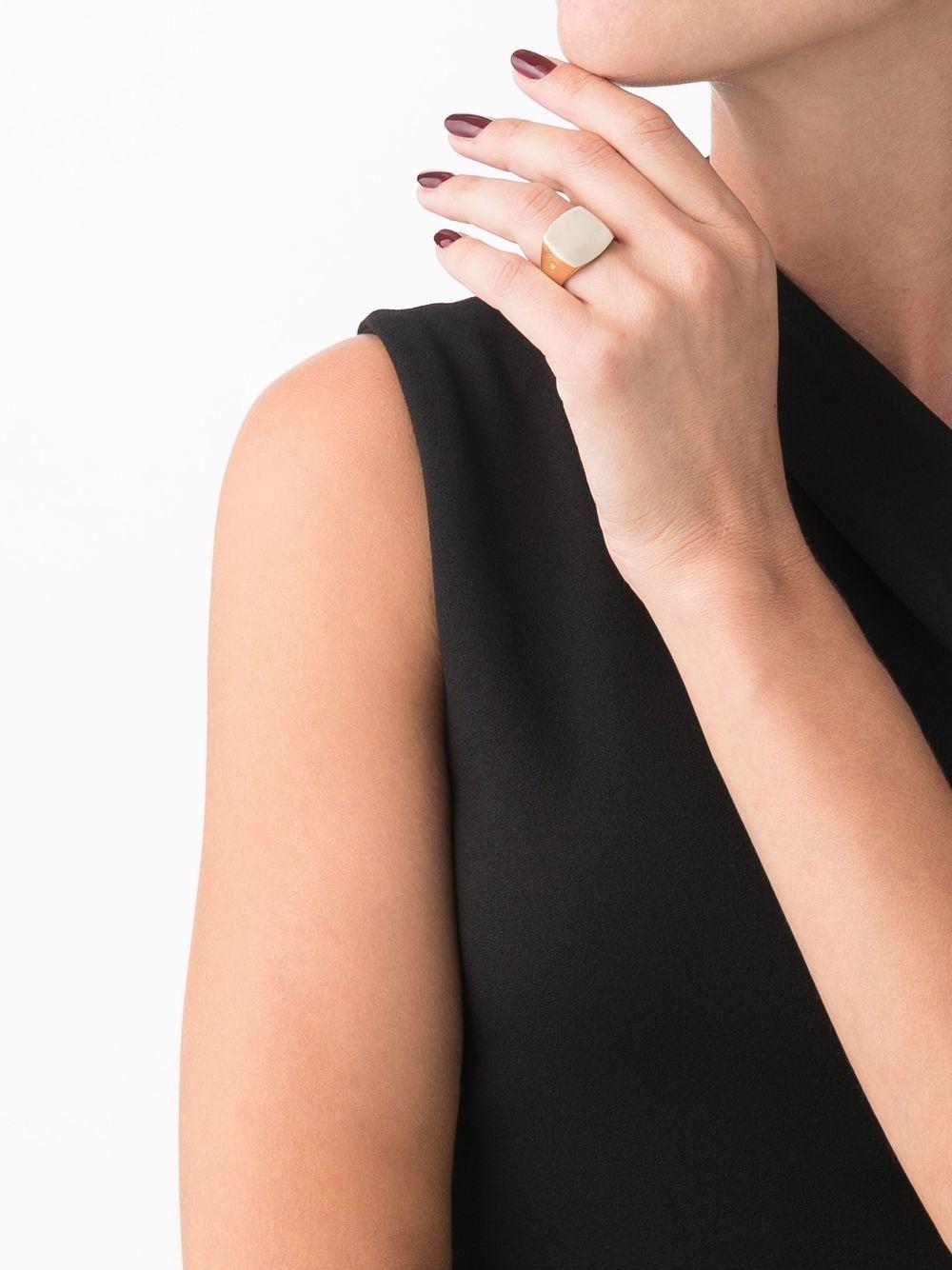 9kt yellow gold Cushion ring Product Image