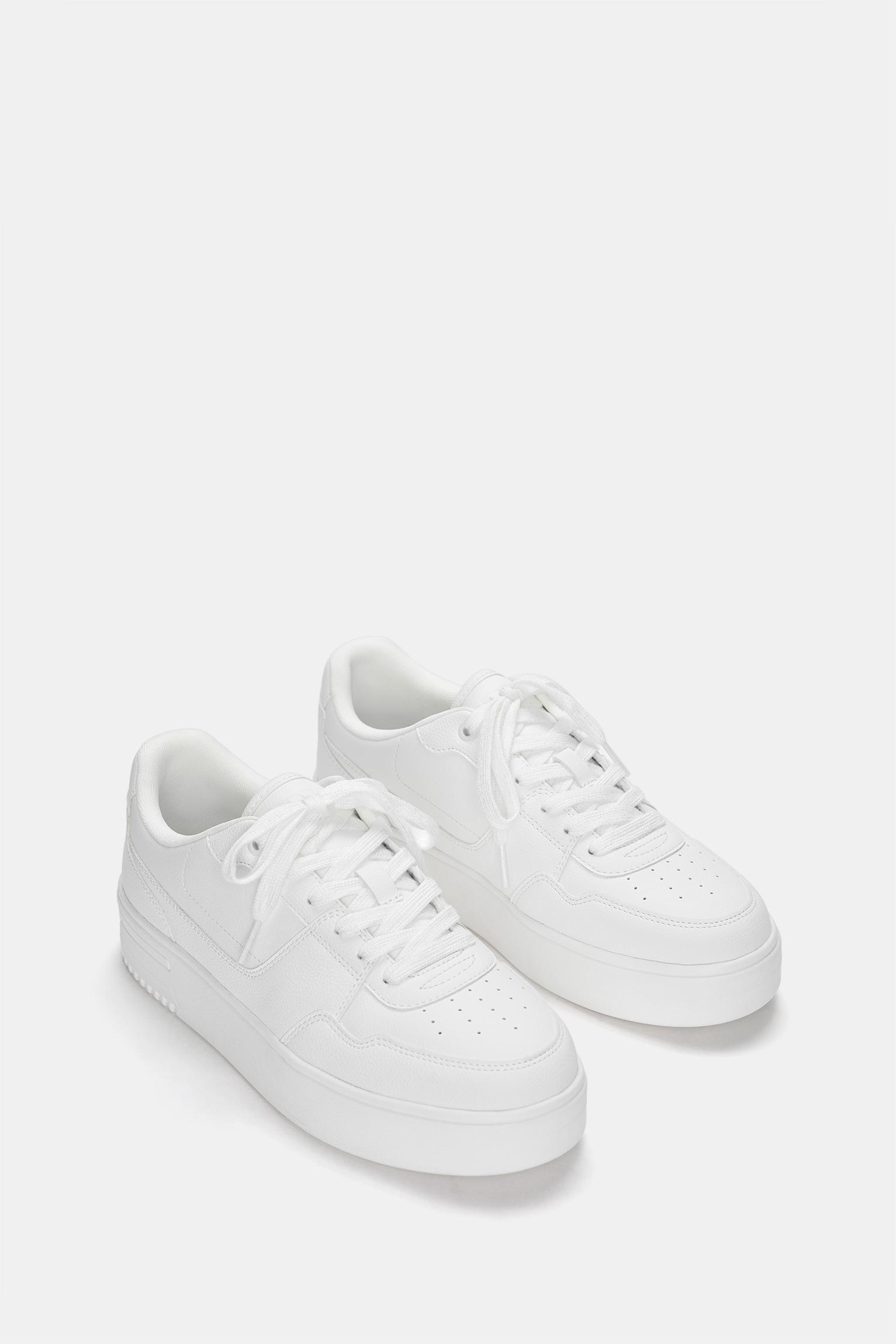 Chunky sole sneakers Product Image