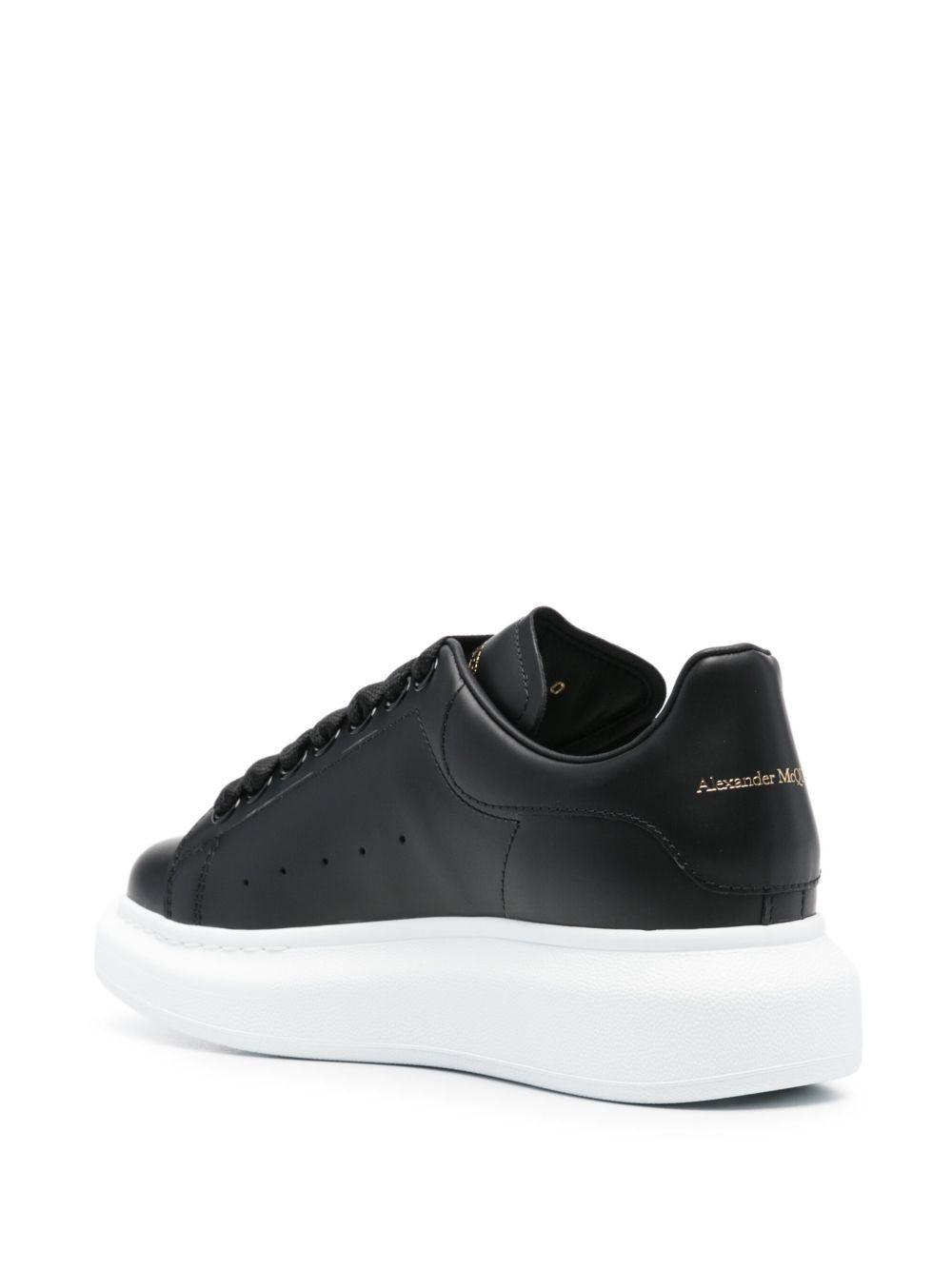 Oversized sneakers  Product Image