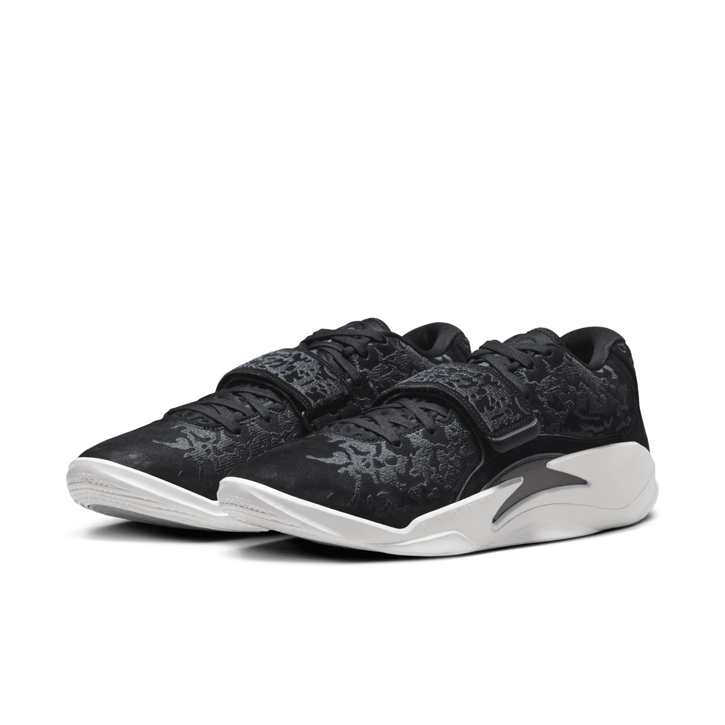 Nike Men's Zion 3 M.U.D. "Ash" SE Basketball Shoes Product Image