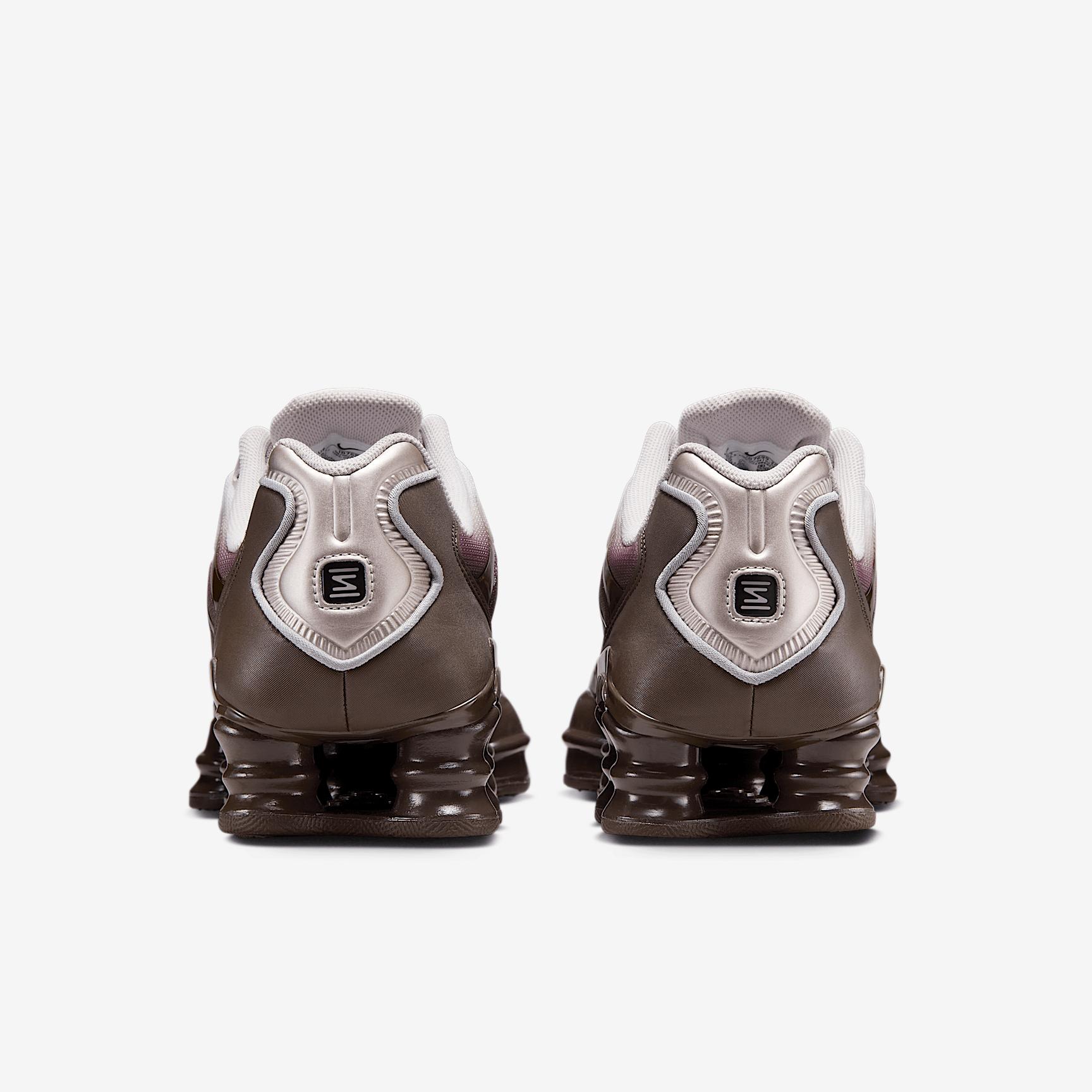 Nike Women's Shox TL Shoes Product Image