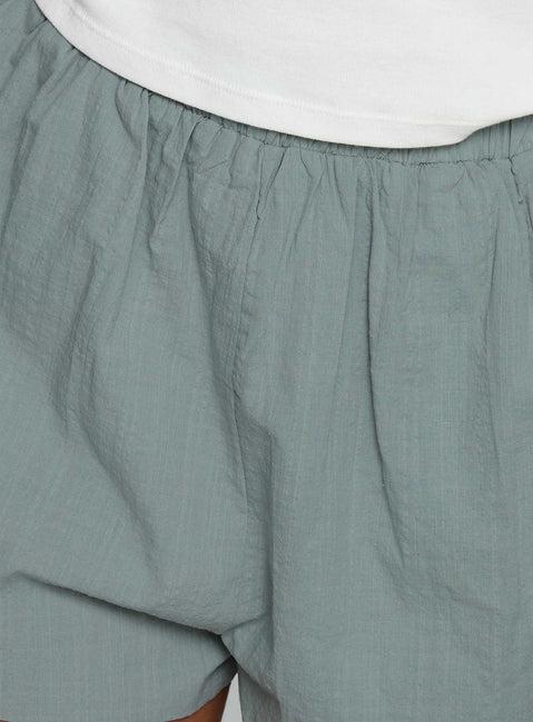 Fealure Shorts Green Product Image