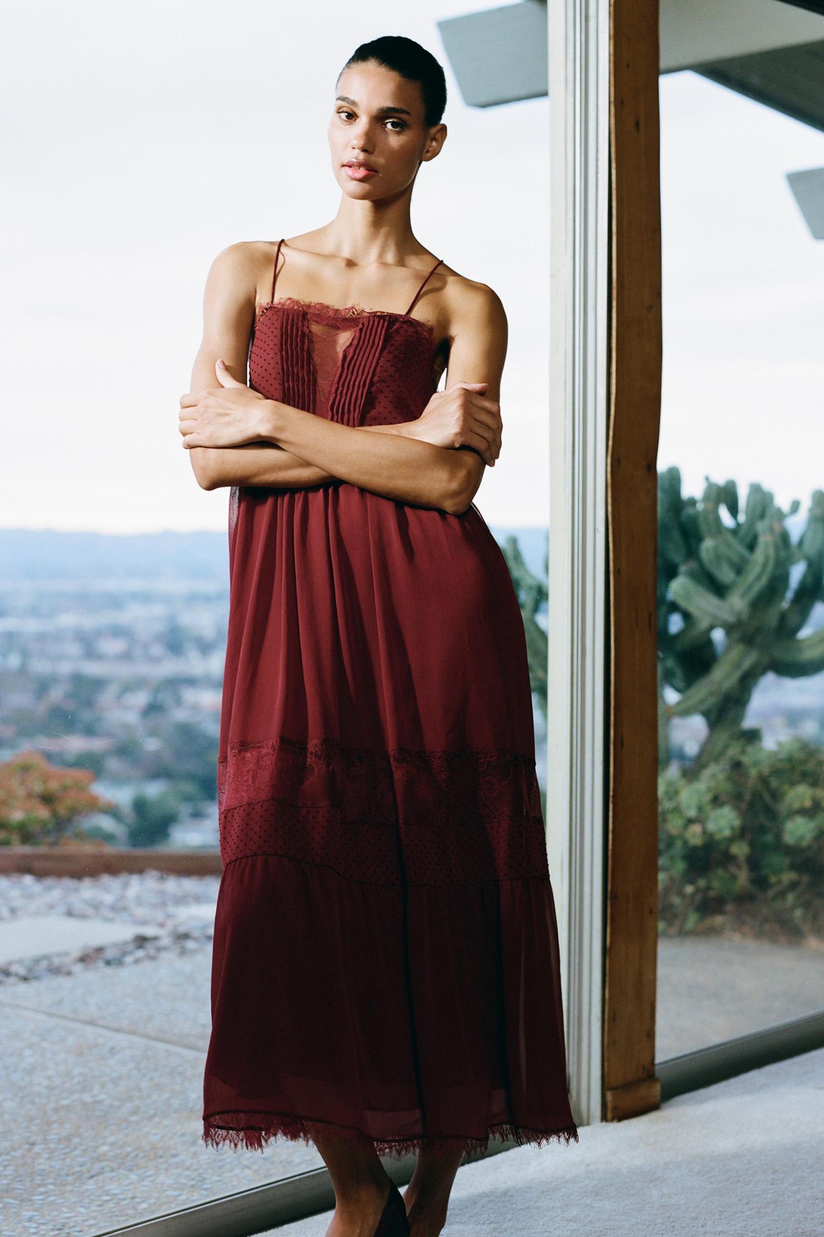 LACE MIDI DRESS Product Image