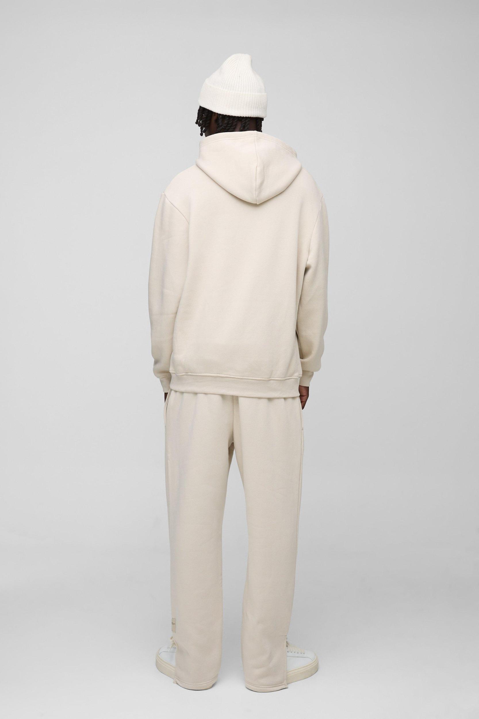 330GSM Regular Fit Over The Head Basic Hoodie | boohooMAN USA Product Image