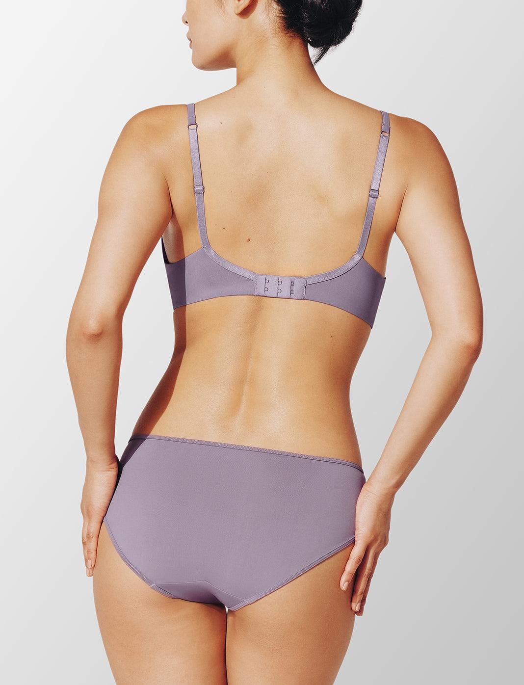 24/7® Classic Uplift Plunge Bra Product Image