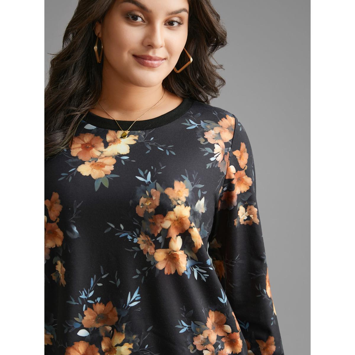 Plus Size Round Neck Natural Flowers Slightly Stretchy Sweatshirt Women Black Elegant Contrast Round Neck Everyday Sweatshirts BloomChic 22-24/3X Product Image