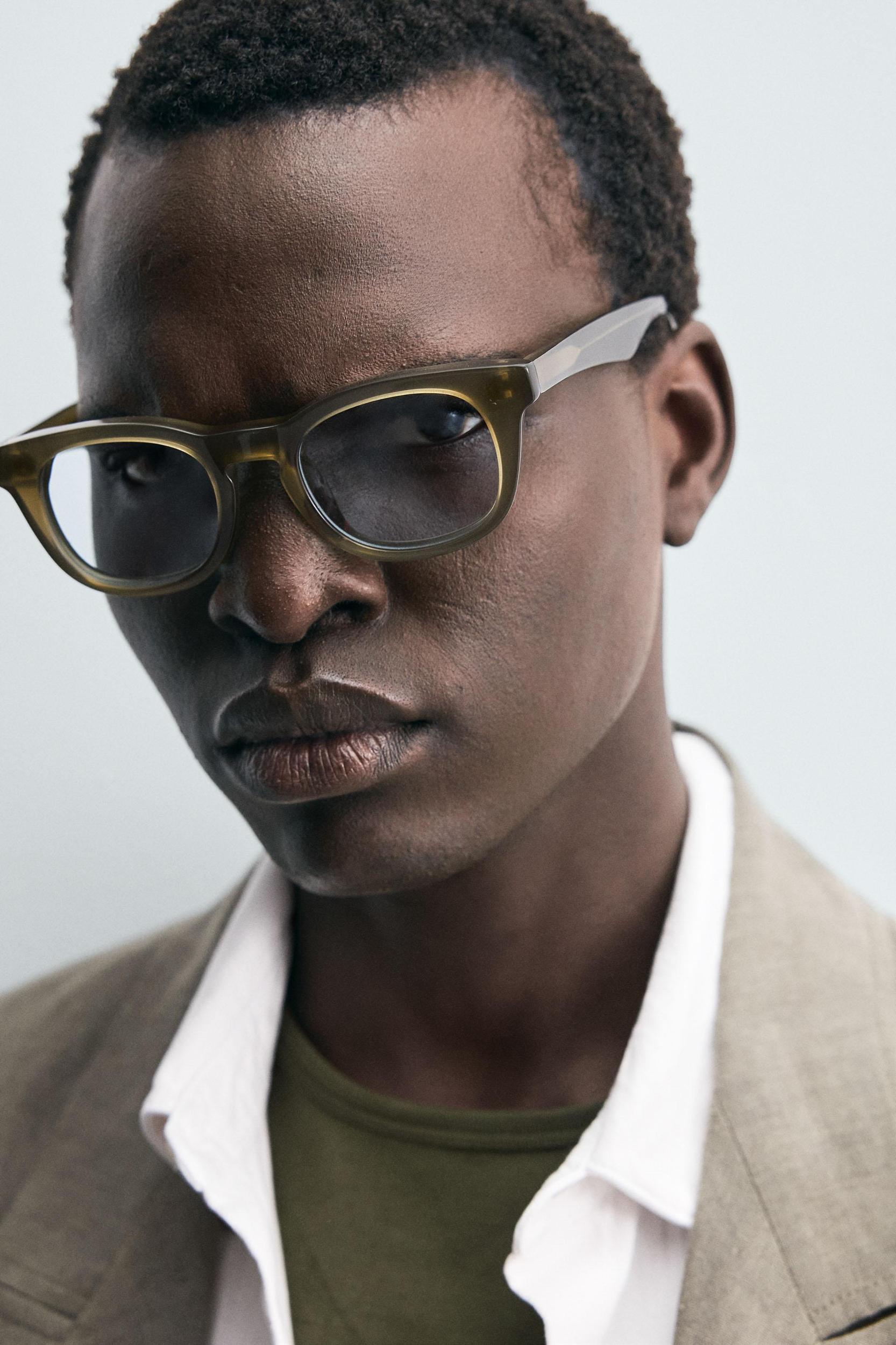 WASHED 100% LINEN SUIT BLAZER Product Image