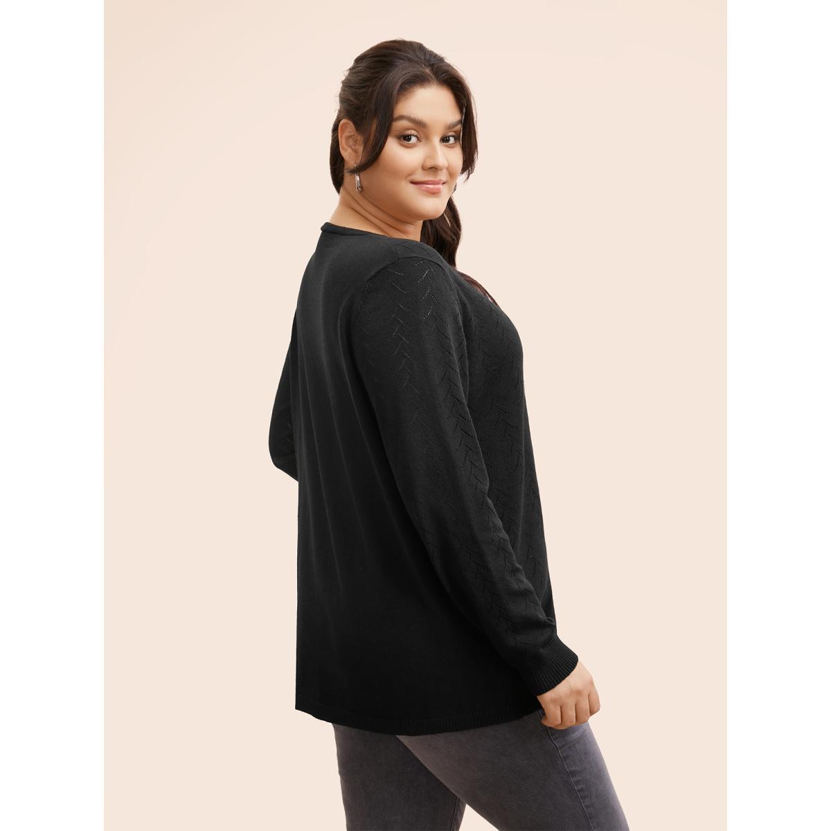Plus Size Texture V Neck Lightweight Pullover Black Women Leisure Long Sleeve V-neck Casual Pullovers BloomChic 28/5X Product Image