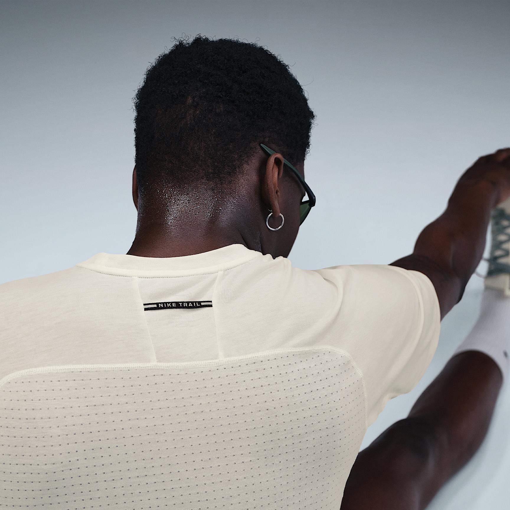 Nike Mens Solar Chase Dri-FIT ADV Short-Sleeve Running Top | HJ3580-133 Product Image