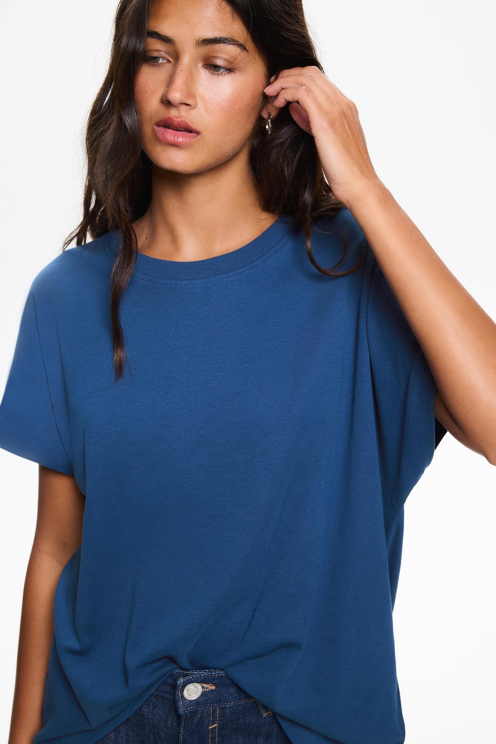 Basic oversized T-shirt Product Image