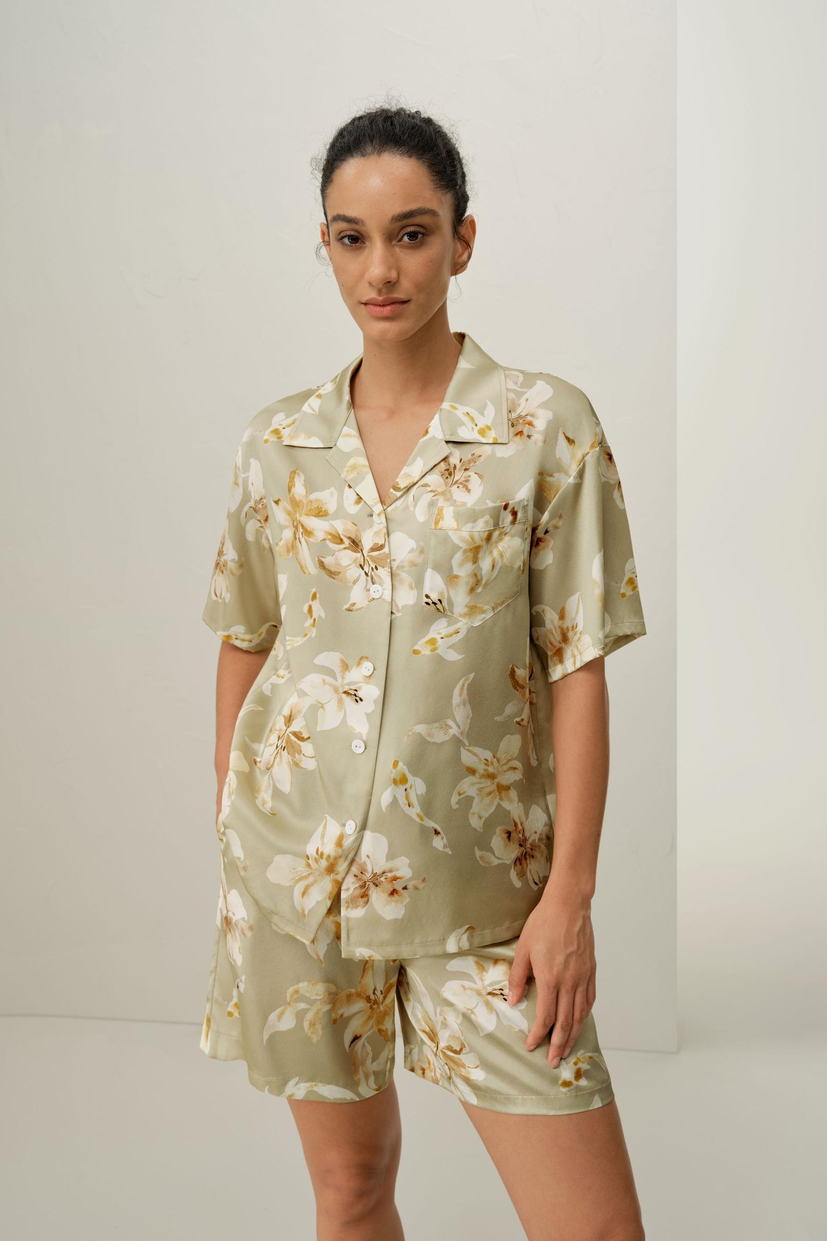 Pisces Zodiac Short Silk Pajama Set Product Image
