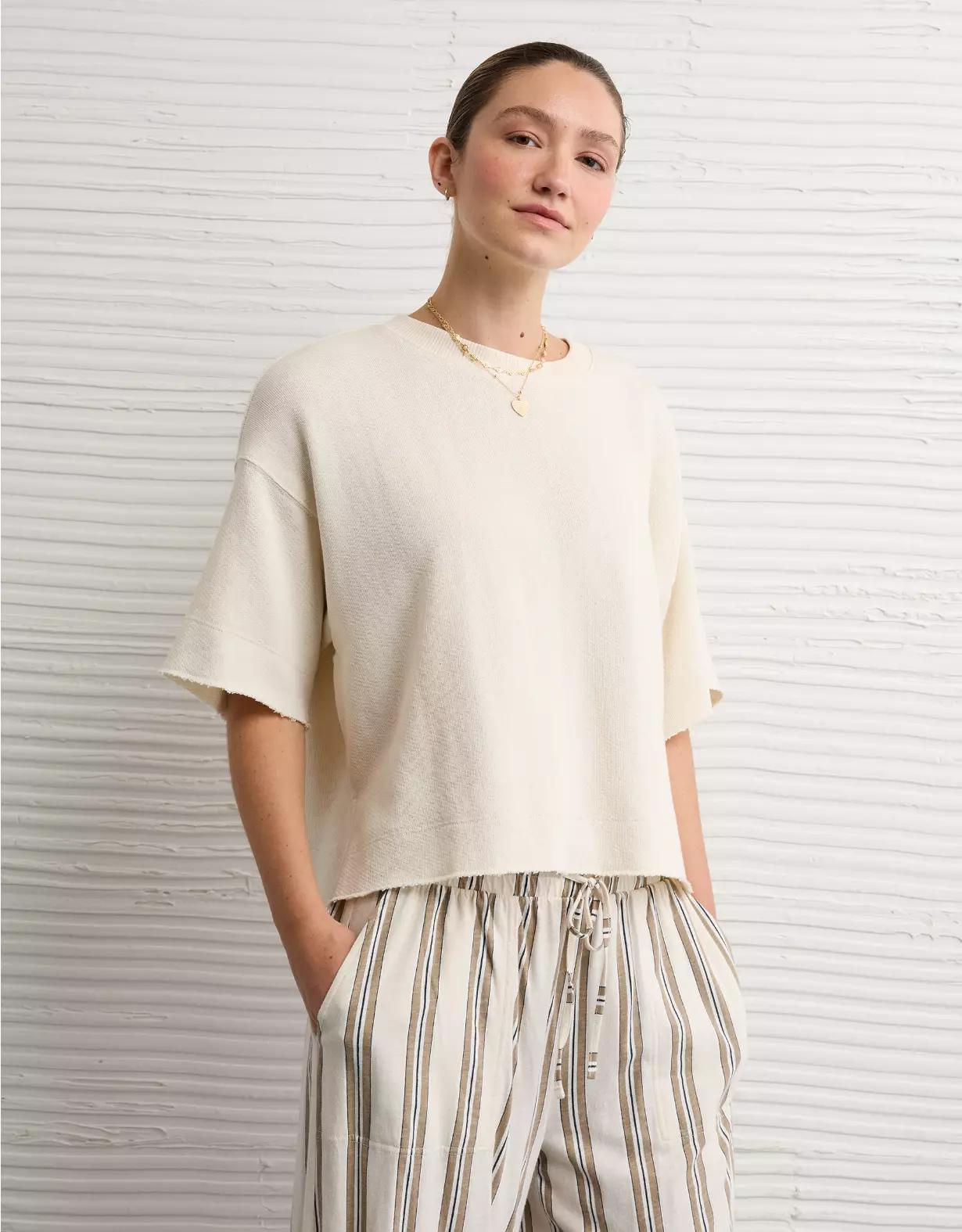 AE Saltwash Short-Sleeve Sweatshirt Product Image