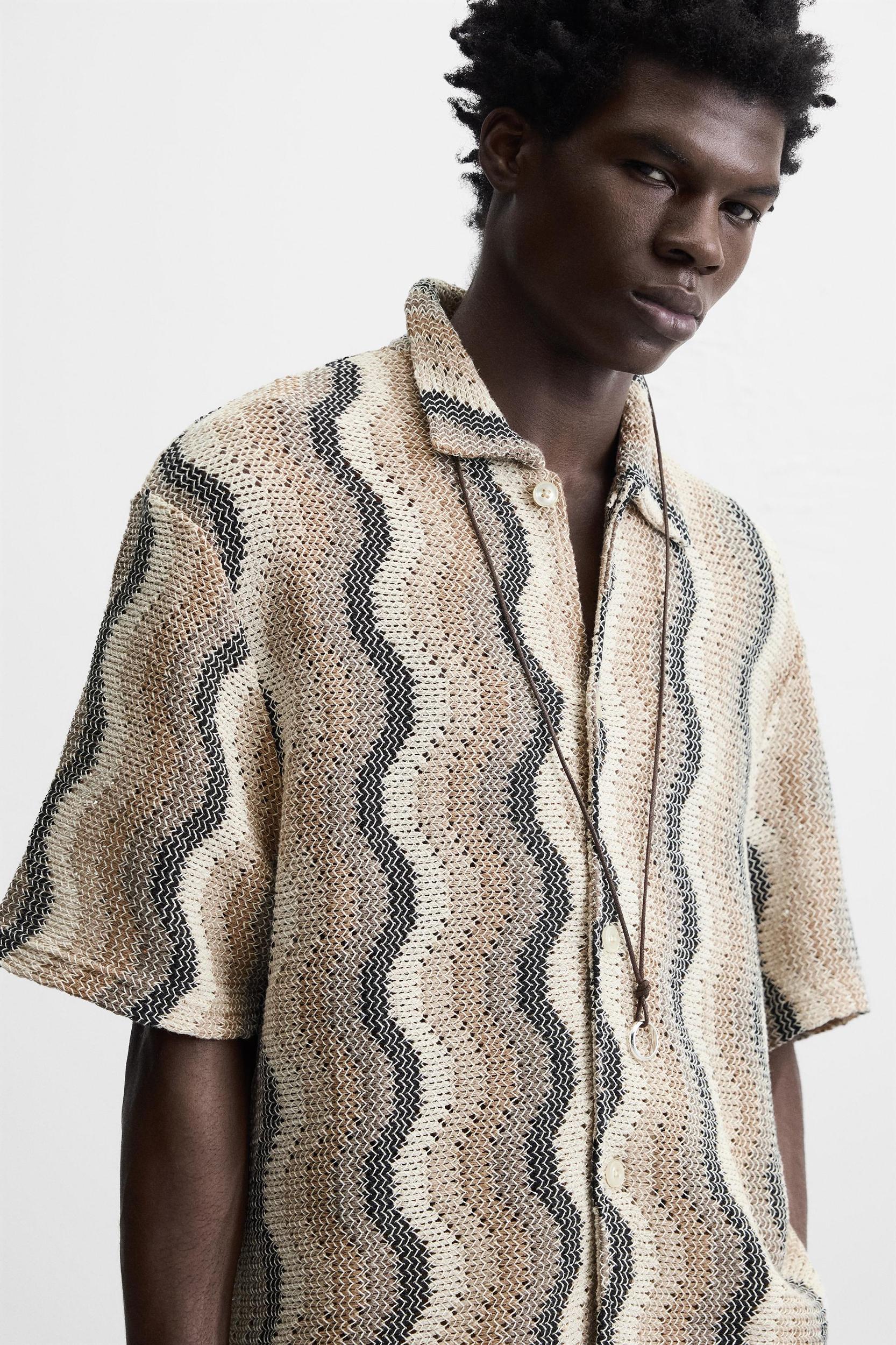 WAVY TEXTURED SHIRT Product Image