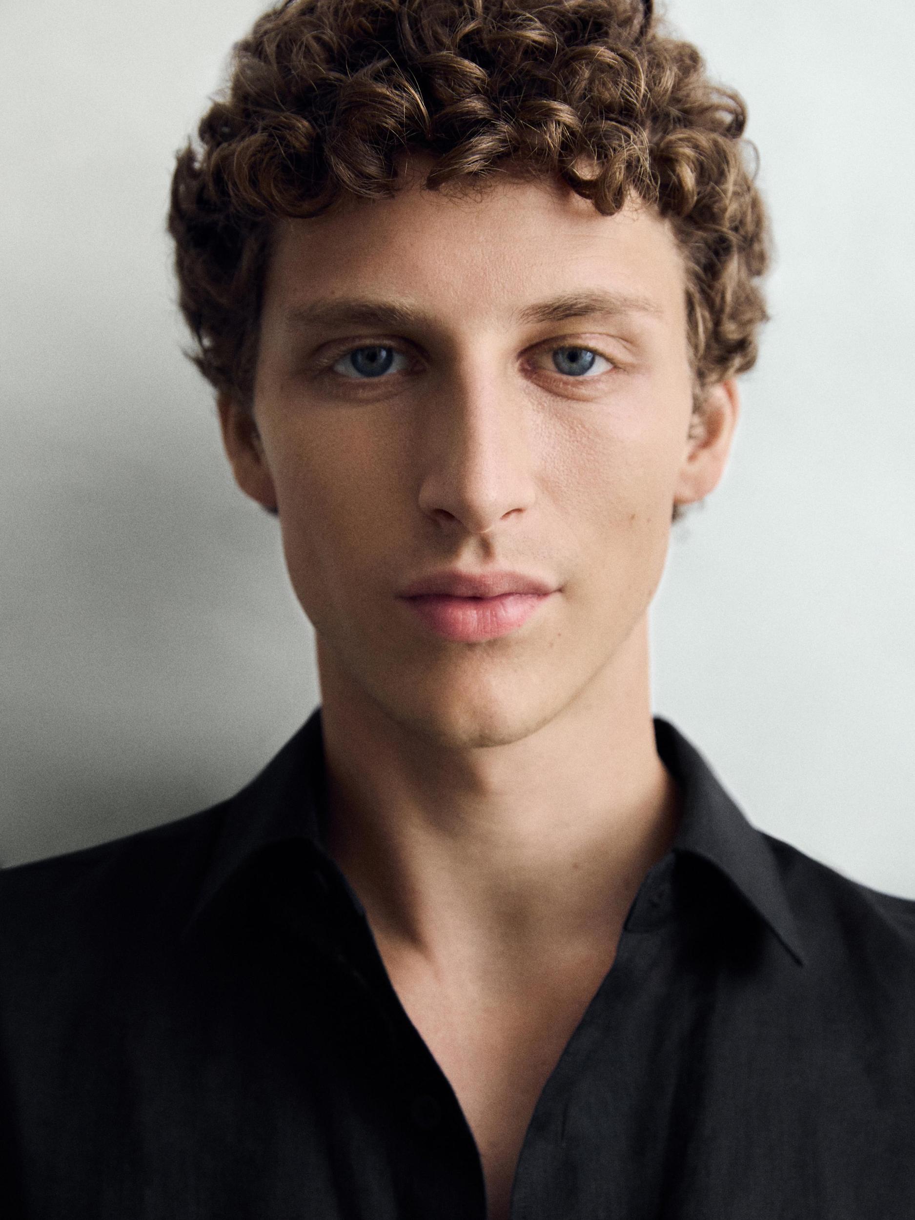 100% linen slim fit shirt Product Image