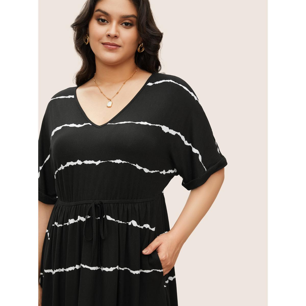 Plus Size Tie Dye Roll Dolman Sleeve Pocket Gathered Knot Striped Dress Black Women Casual Non V-neck Short sleeve Curvy Midi Dress BloomChic 10/M Product Image