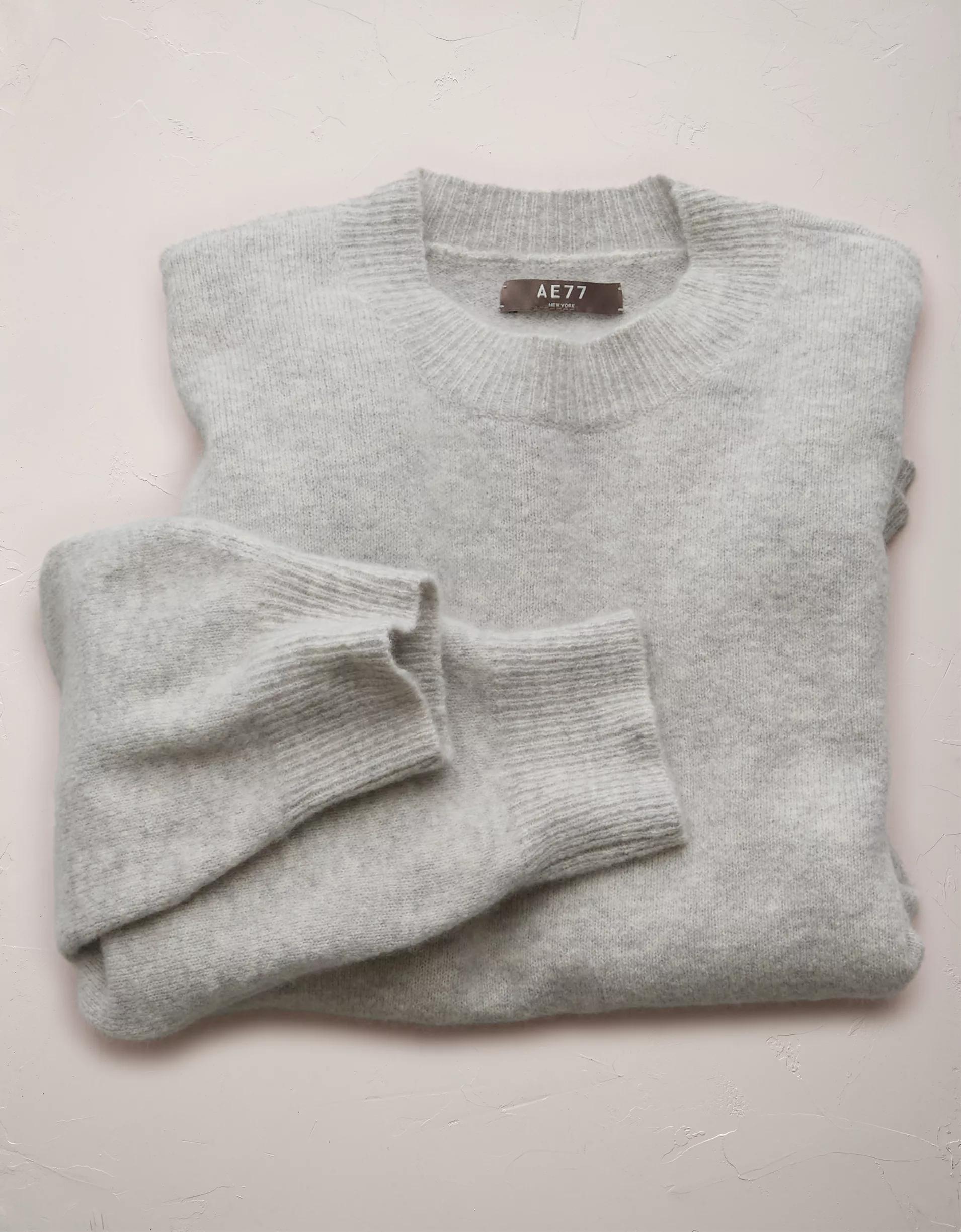 AE77 Premium Cashmere-Blend Crew Neck Boyfriend Sweater Product Image