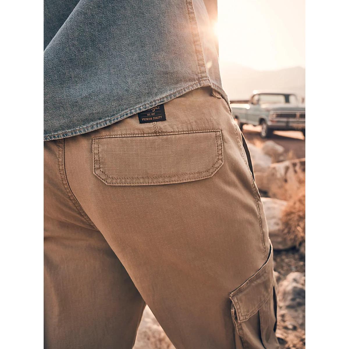 Men's Ripstop Cargo Pant in Teak Product Image