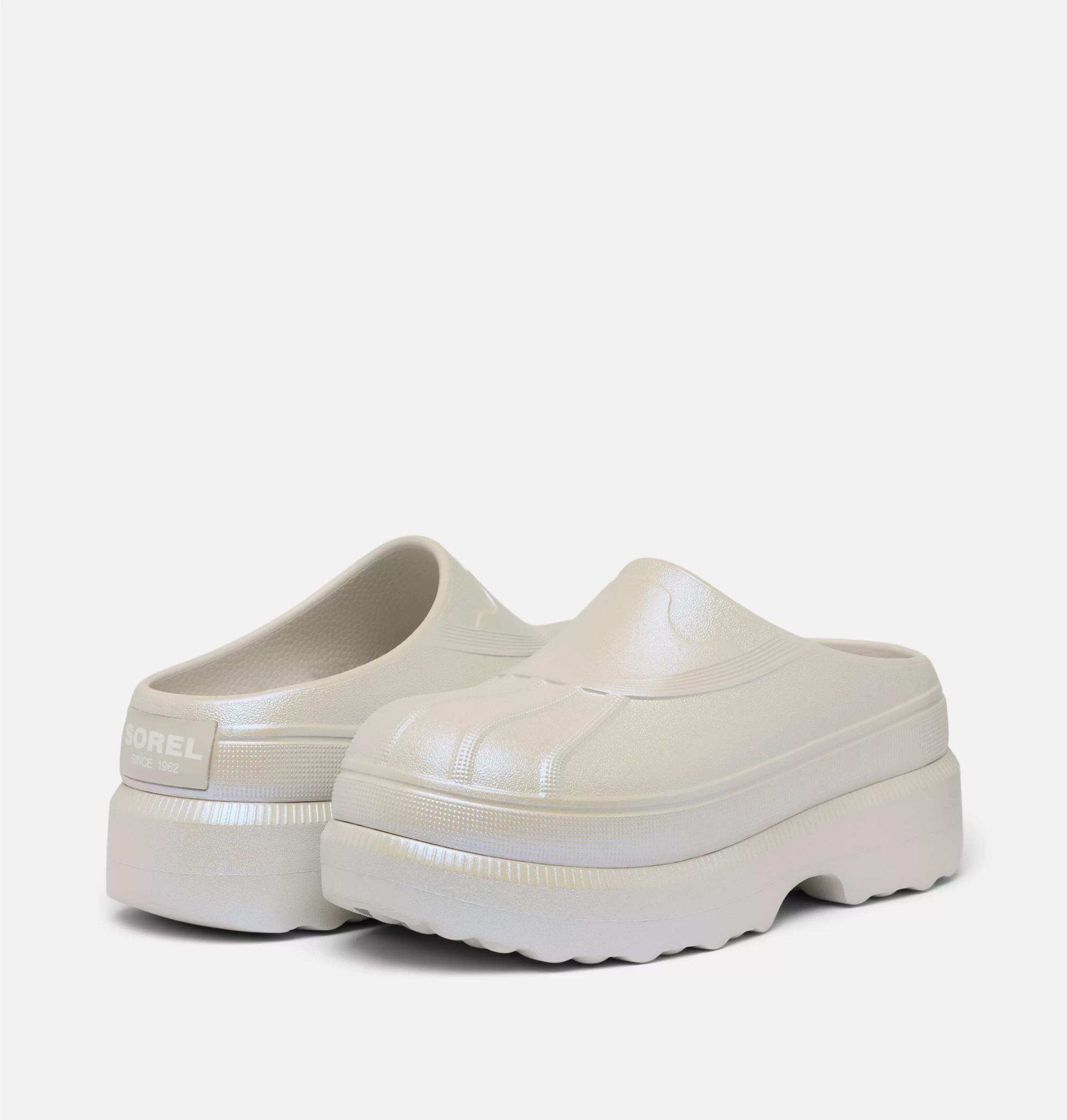 CARIBOU™ Women's Clog Product Image