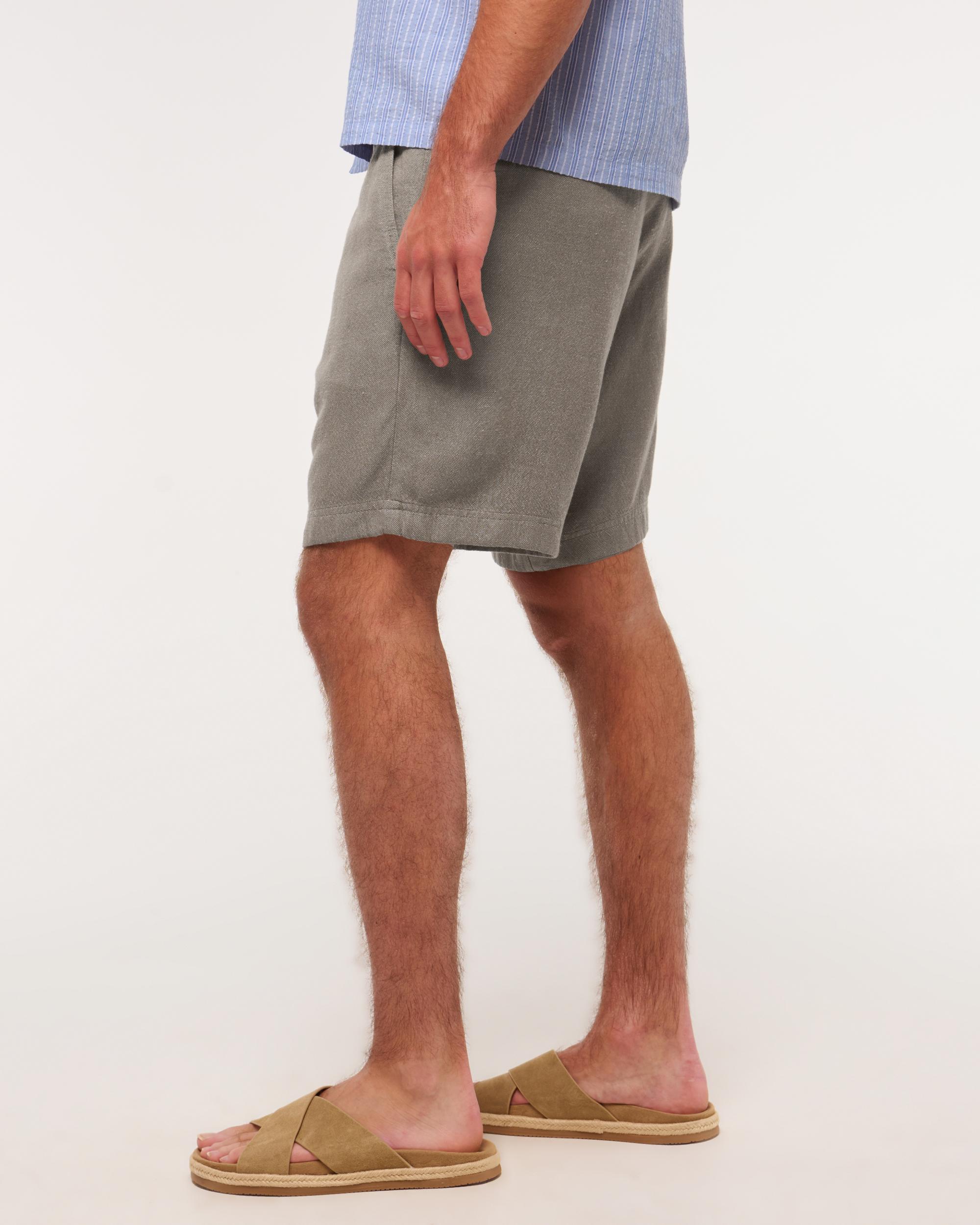 Relaxed Linen-Blend Pull-On Short Product Image